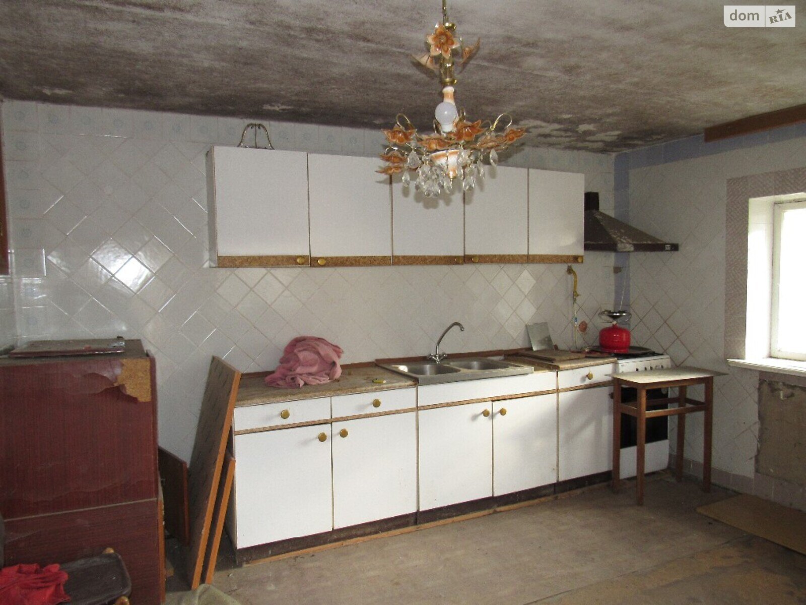 двухэтажный дом, 300 кв. м, кирпич. Продажа в Ровце фото 1