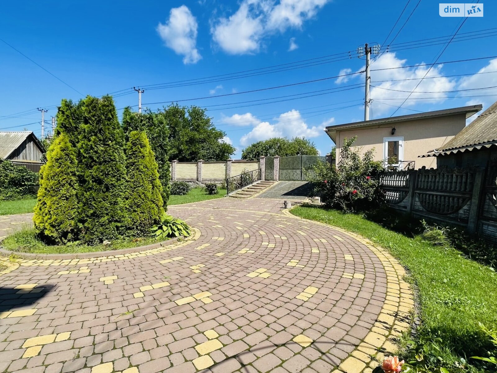 двухэтажный дом с гаражом, 202.5 кв. м, кирпич. Продажа в Виннице район Сабаров фото 1