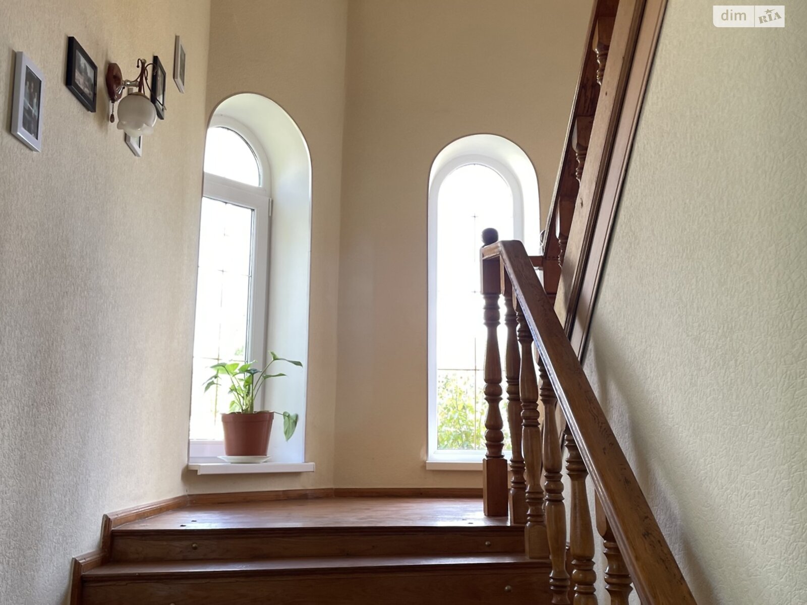 двухэтажный дом с гаражом, 202.5 кв. м, кирпич. Продажа в Виннице район Сабаров фото 1