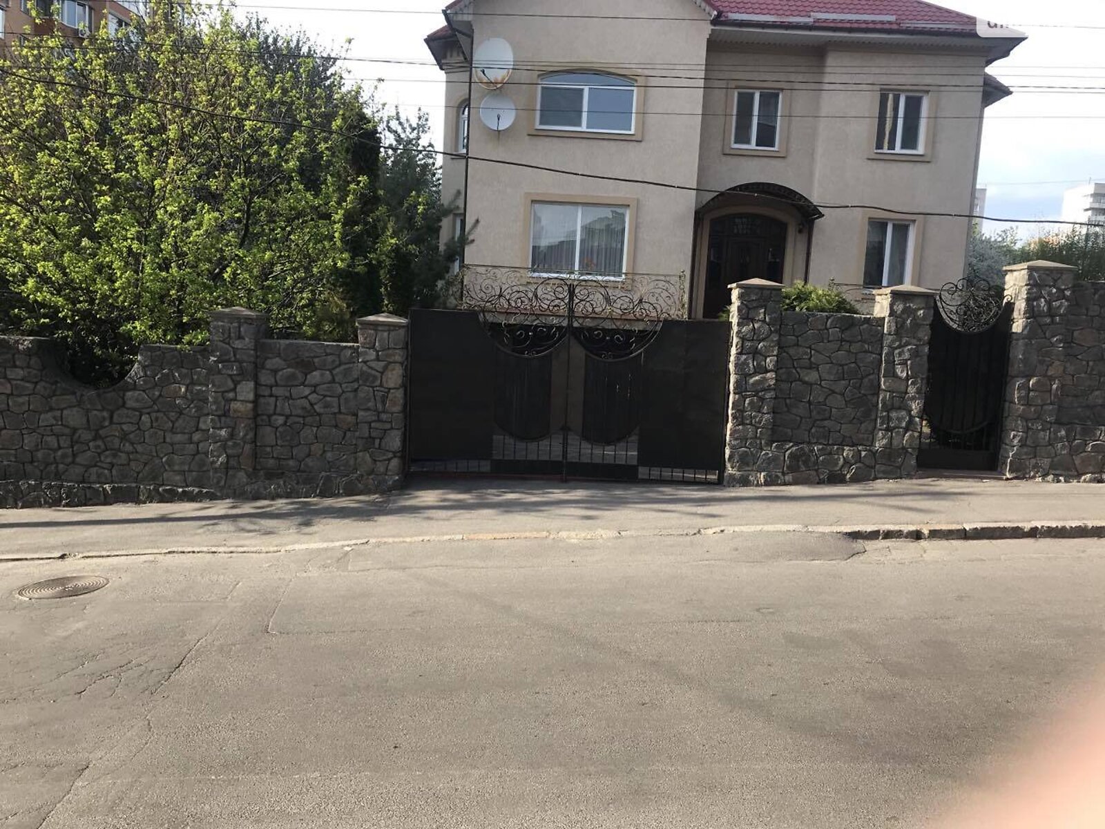 двухэтажный дом с верандой, 360 кв. м, кирпич. Продажа в Виннице район Славянка фото 1 двухэтажный дом с верандой, 360 кв. м, кирпич. Продажа в Виннице район Славянка фото 1