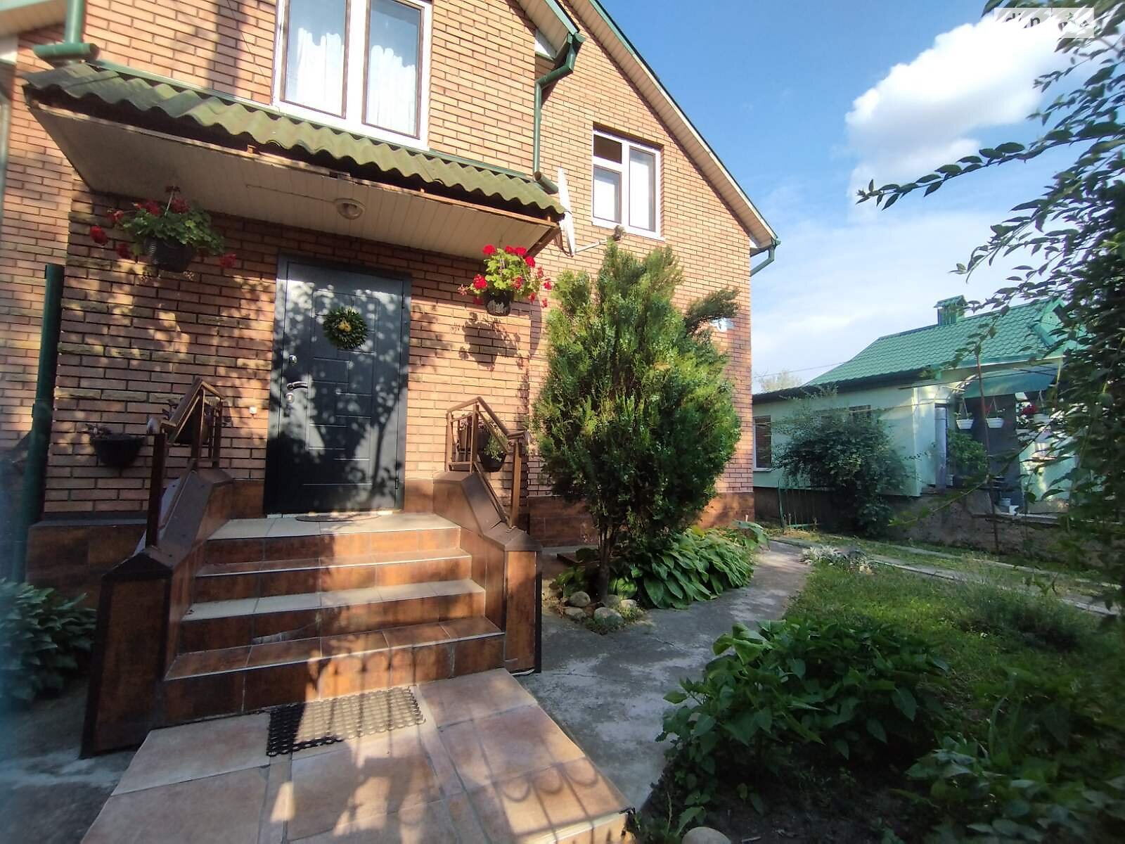 двоповерховий будинок з гаражем, 208.9 кв. м, цегла. Продаж в Вінниці, район Слов’янка фото 1 двоповерховий будинок з гаражем, 208.9 кв. м, цегла. Продаж в Вінниці, район Слов’янка фото 1