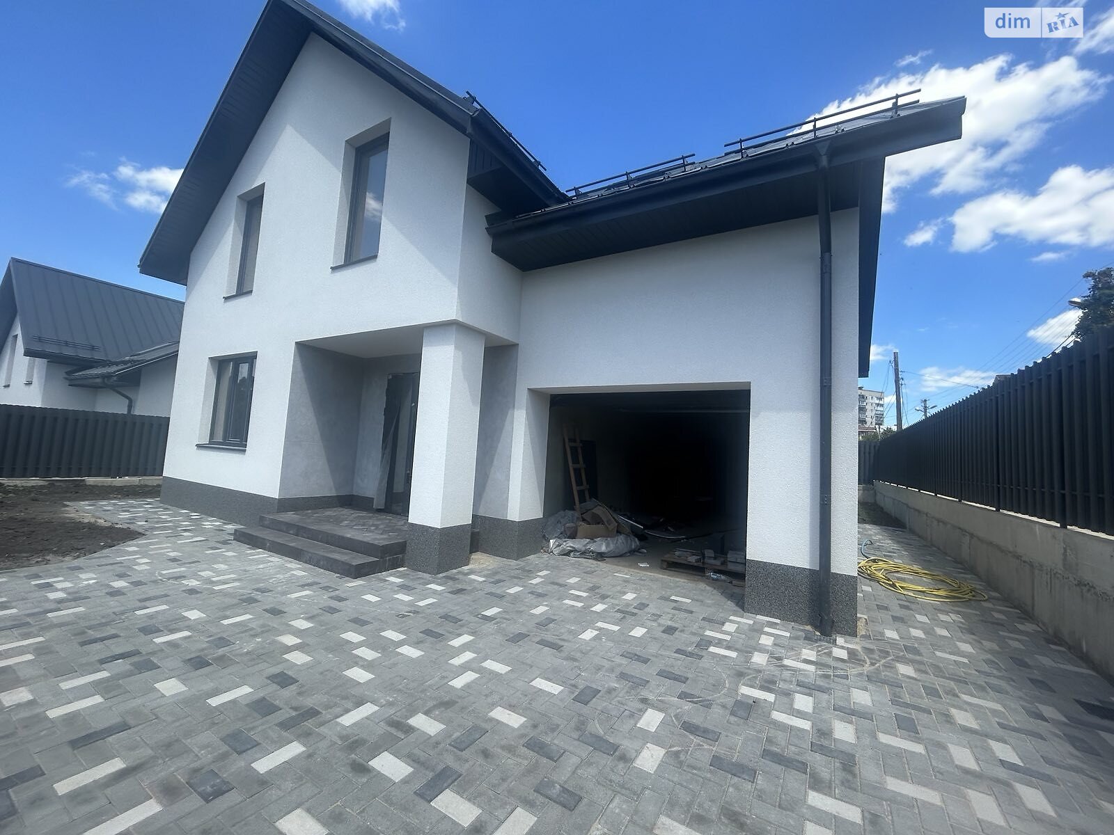 двухэтажный дом с гаражом, 160 кв. м, кирпич. Продажа в Виннице район Славянка фото 1 двухэтажный дом с гаражом, 160 кв. м, кирпич. Продажа в Виннице район Славянка фото 1