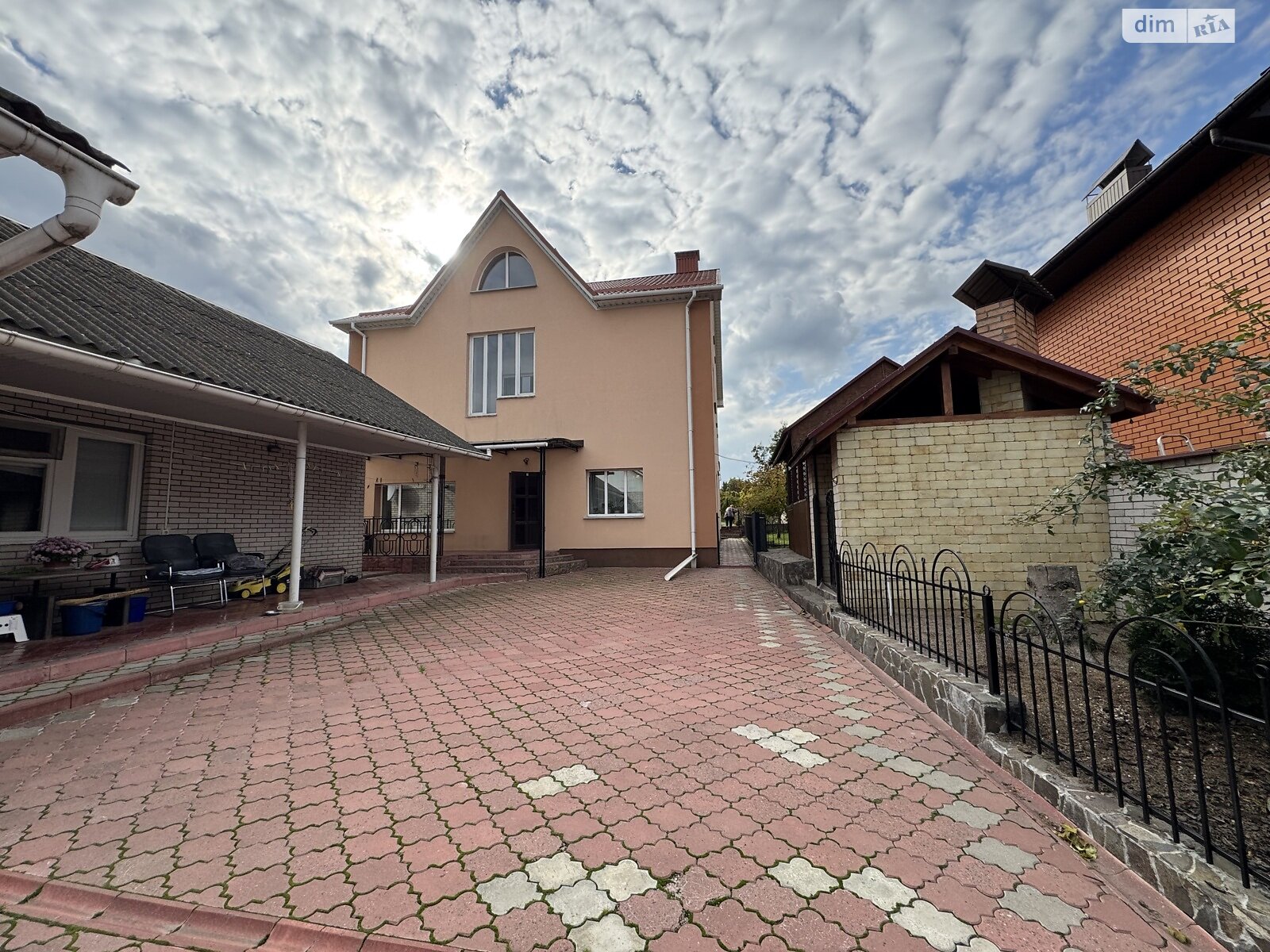 двухэтажный дом с верандой, 180 кв. м, ракушечник (ракушняк). Продажа в Виннице район Бучмы фото 1