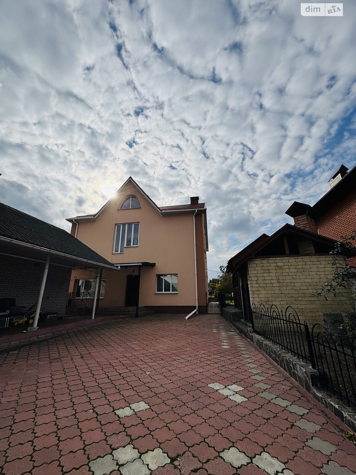 двухэтажный дом с верандой, 180 кв. м, ракушечник (ракушняк). Продажа в Виннице район Бучмы фото 1