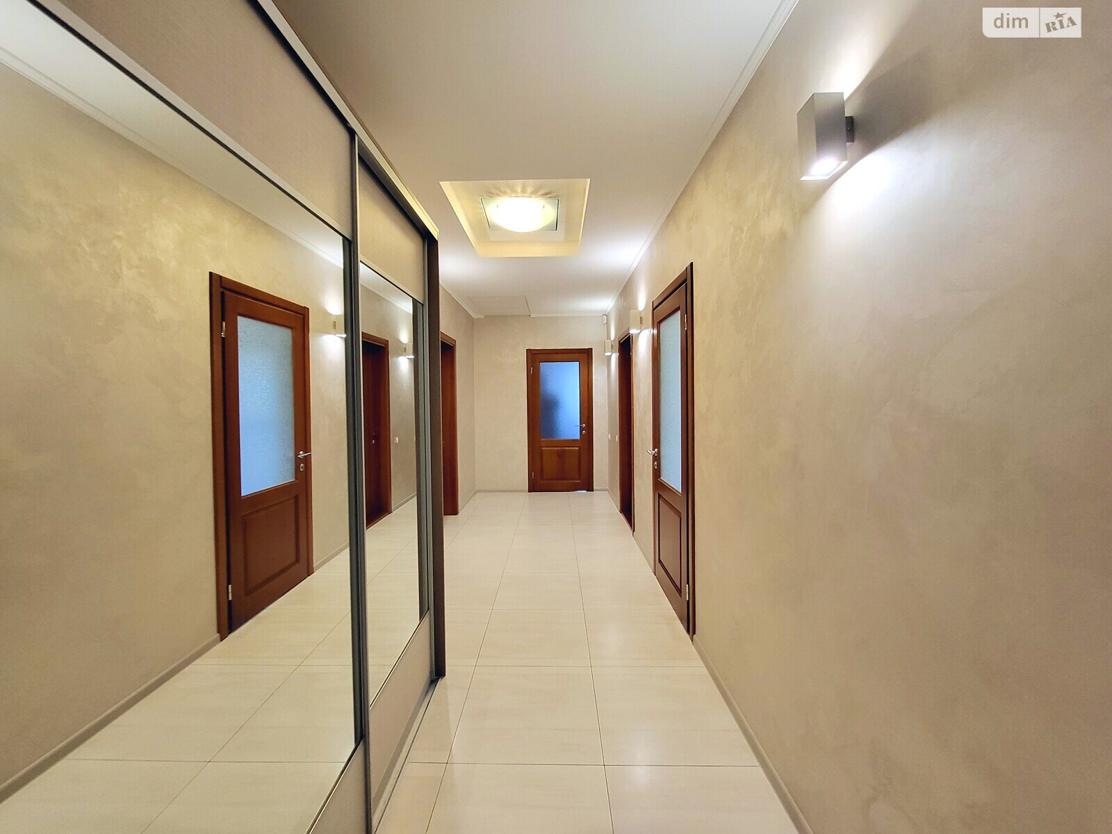 одноповерховий будинок бесідка, 200 кв. м, цегла. Продаж в Вінниці, район Старе місто фото 1