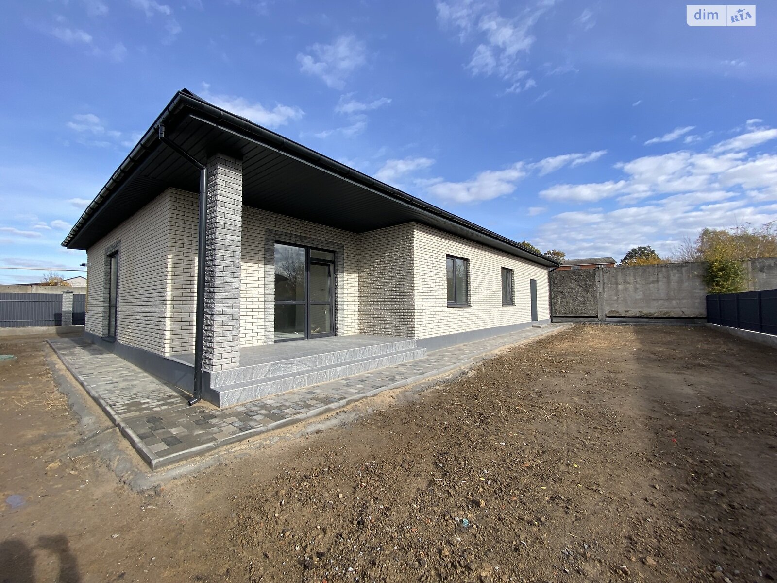 одноэтажный дом, 150 кв. м, кирпич. Продажа в Виннице район Старый город фото 1 одноэтажный дом, 150 кв. м, кирпич. Продажа в Виннице район Старый город фото 1