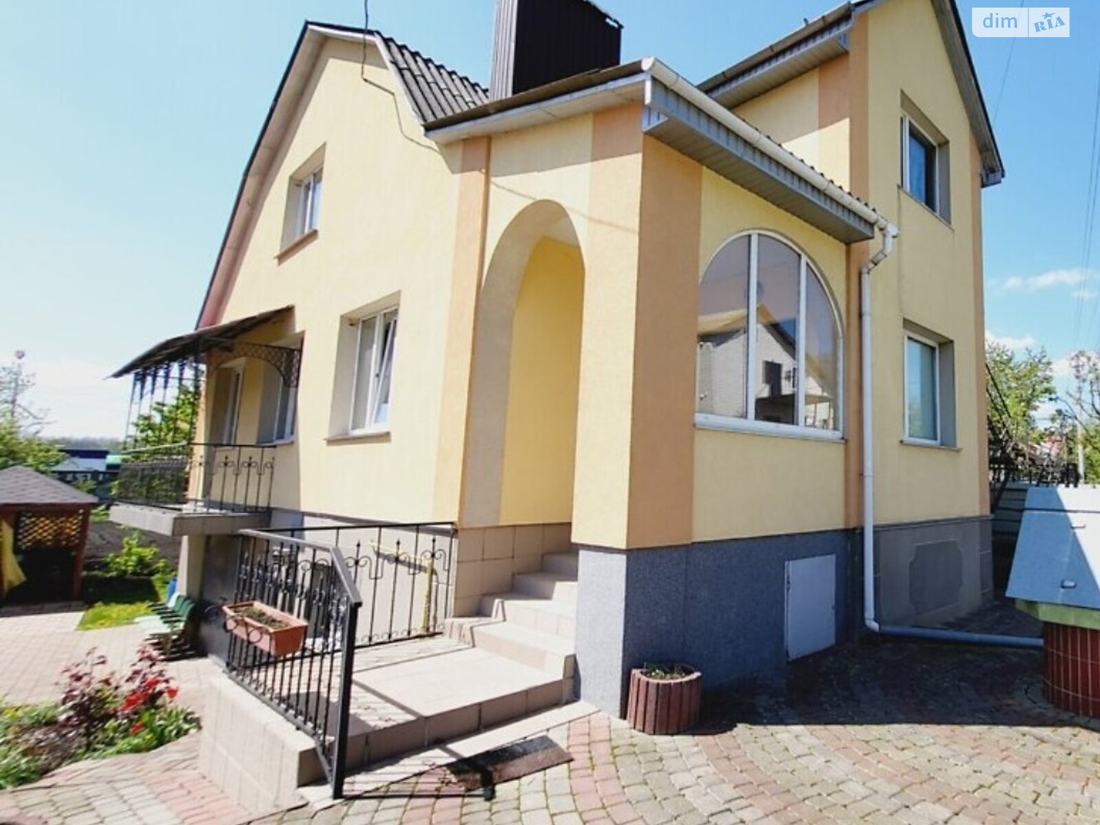 двухэтажный дом с верандой, 220 кв. м, кирпич. Продажа в Виннице район Старый город фото 1 двухэтажный дом с верандой, 220 кв. м, кирпич. Продажа в Виннице район Старый город фото 1