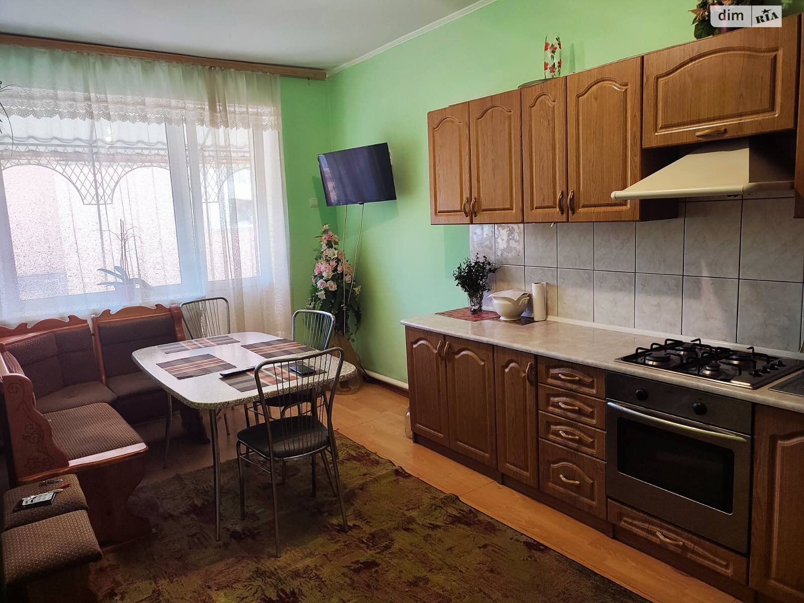 одноэтажный дом с верандой, 207 кв. м, кирпич. Продажа в Виннице район Старый город фото 1 одноэтажный дом с верандой, 207 кв. м, кирпич. Продажа в Виннице район Старый город фото 1