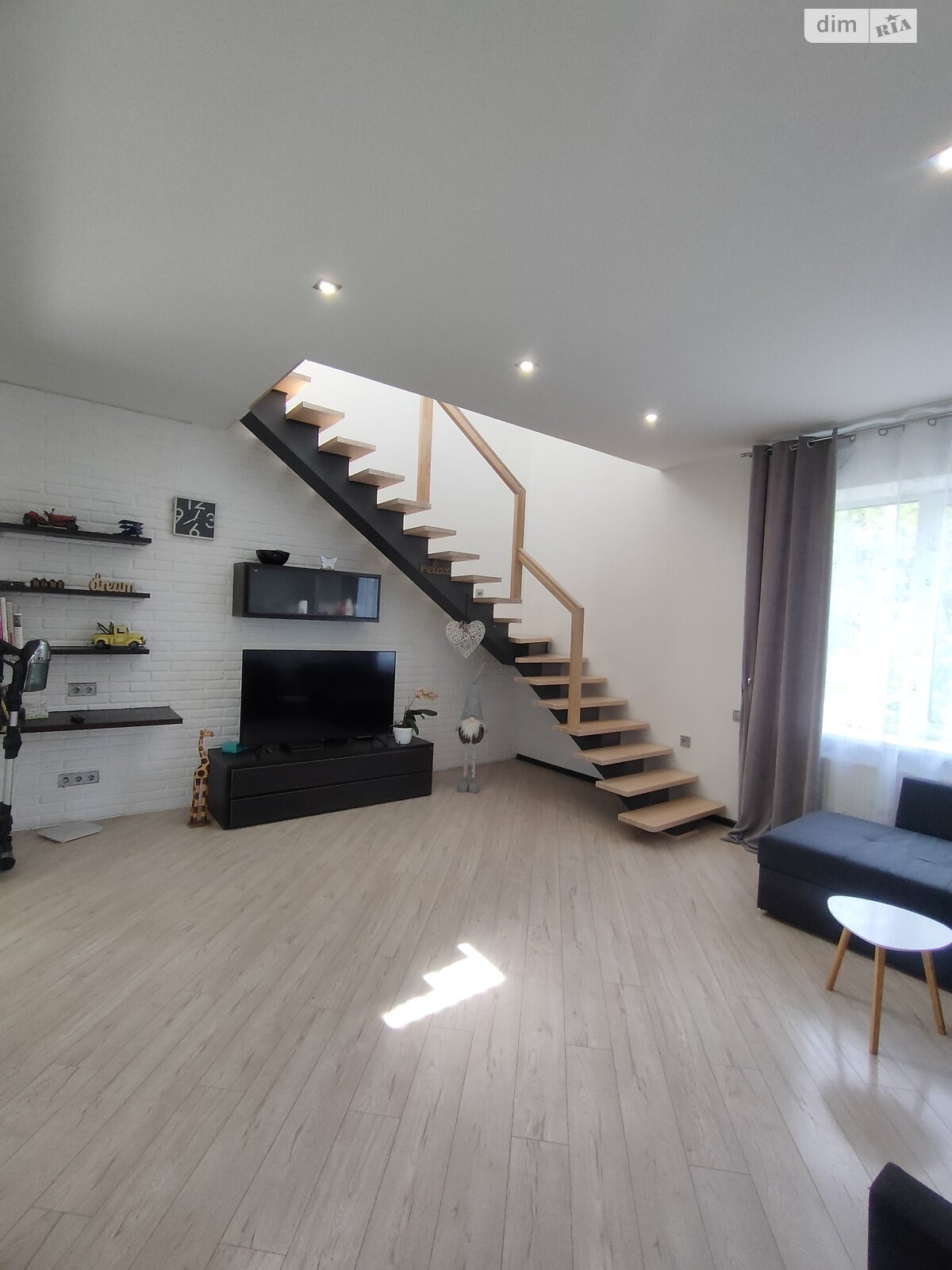 двухэтажный дом, 155 кв. м, кирпич. Продажа в Виннице район Старый город фото 1 двухэтажный дом, 155 кв. м, кирпич. Продажа в Виннице район Старый город фото 1
