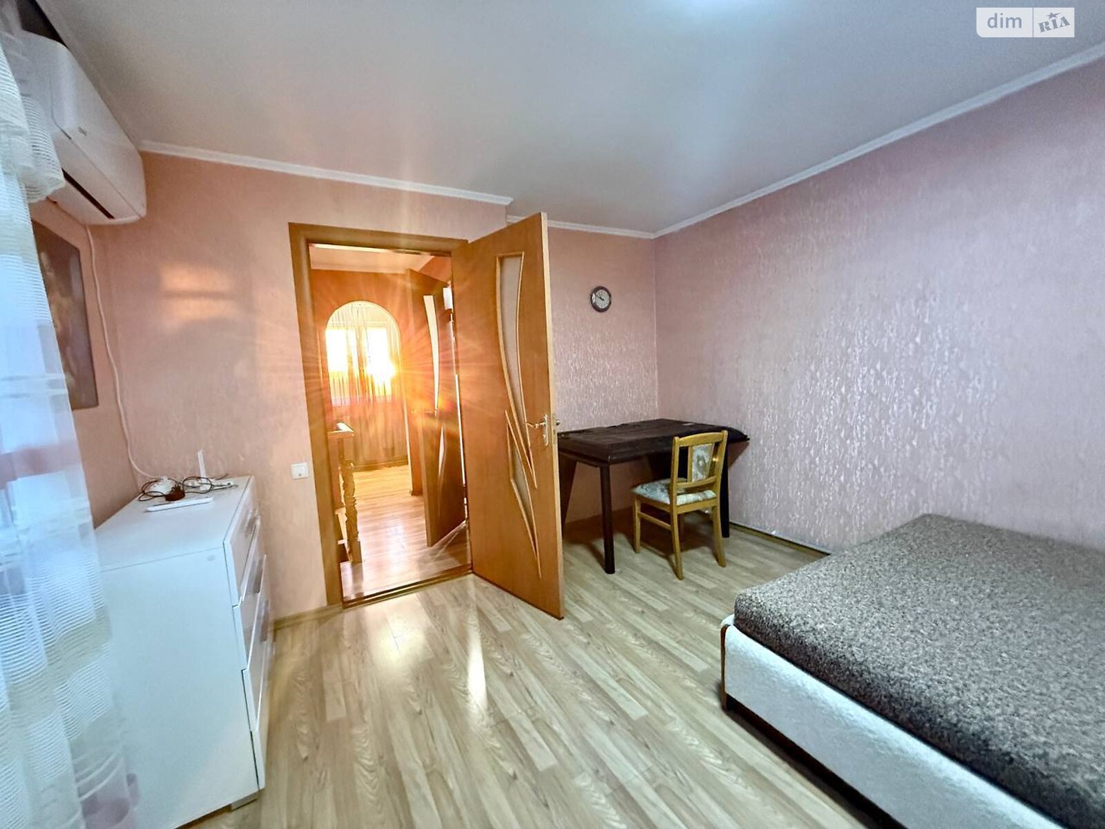 двоповерховий будинок з балконом, 65 кв. м, цегла. Продаж в Вінниці, район Старе місто фото 1 двоповерховий будинок з балконом, 65 кв. м, цегла. Продаж в Вінниці, район Старе місто фото 1