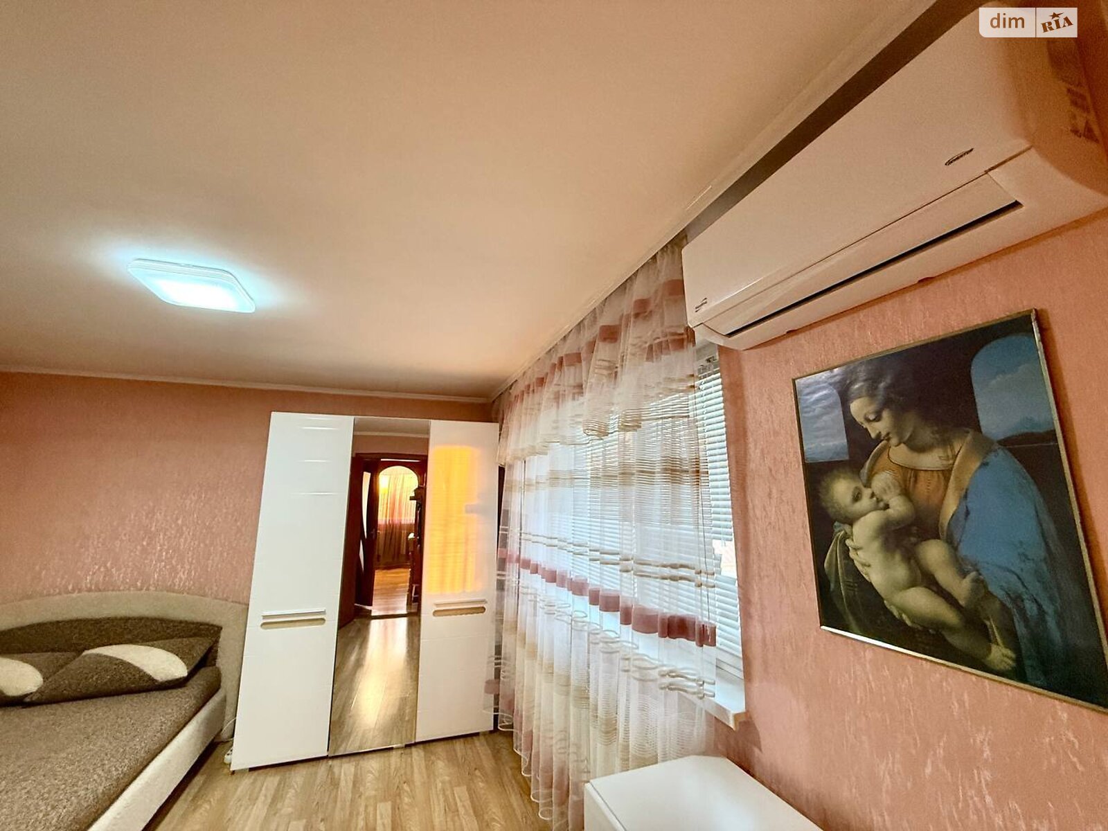 двоповерховий будинок з балконом, 65 кв. м, цегла. Продаж в Вінниці, район Старе місто фото 1 двоповерховий будинок з балконом, 65 кв. м, цегла. Продаж в Вінниці, район Старе місто фото 1