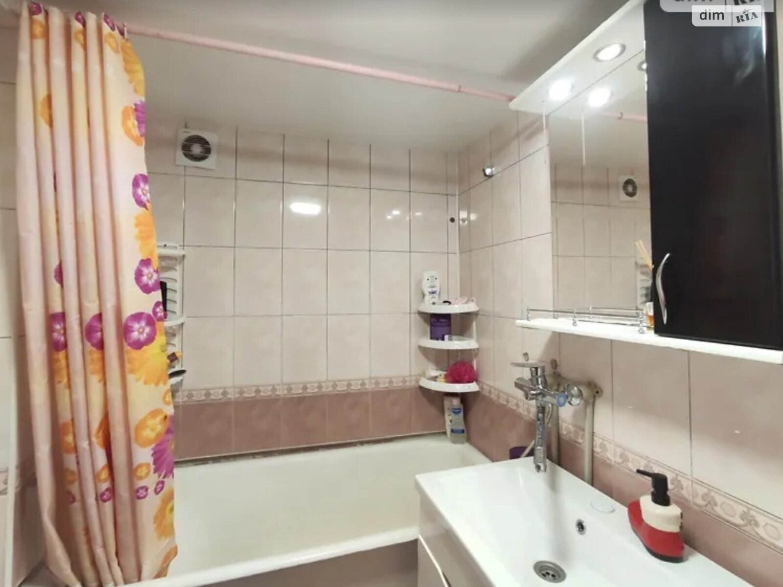 одноэтажный дом с отоплением, 66.8 кв. м, кирпич. Продажа в Виннице район Старый город фото 1 одноэтажный дом с отоплением, 66.8 кв. м, кирпич. Продажа в Виннице район Старый город фото 1