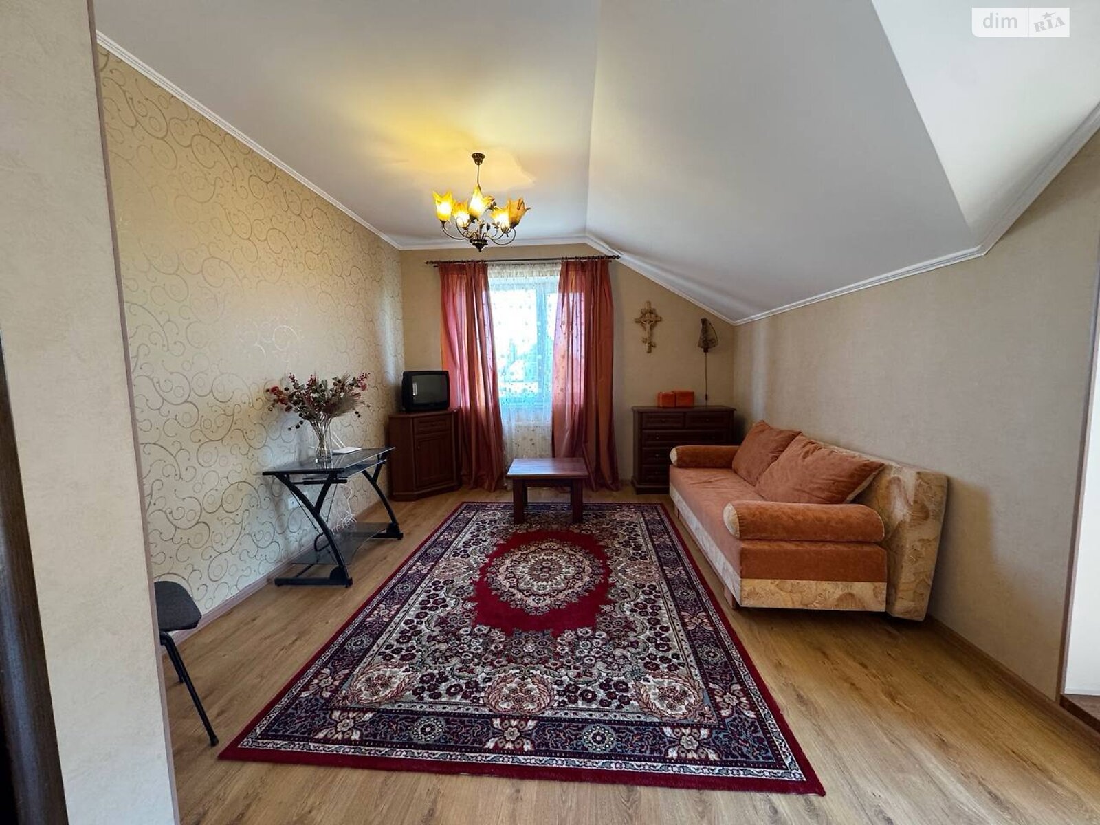 двухэтажный дом с балконом, 300 кв. м, кирпич. Продажа в Виннице район Старый город фото 1 двухэтажный дом с балконом, 300 кв. м, кирпич. Продажа в Виннице район Старый город фото 1