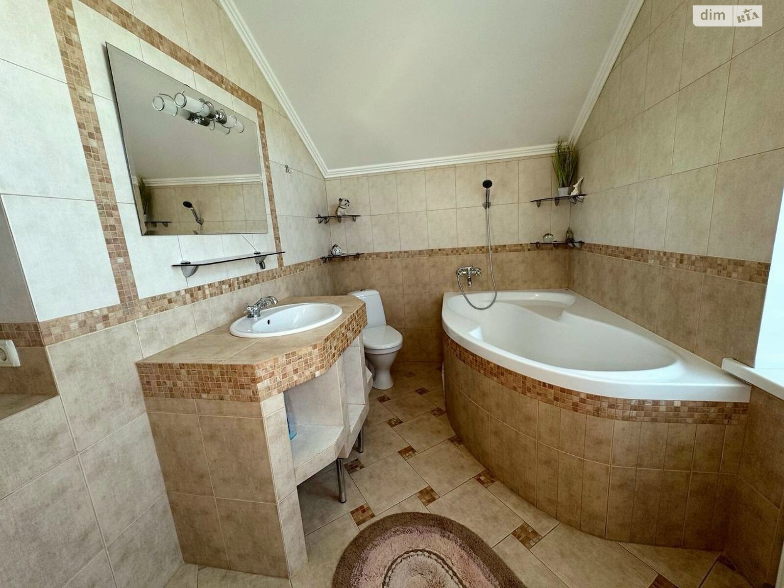 двухэтажный дом с балконом, 300 кв. м, кирпич. Продажа в Виннице район Старый город фото 1