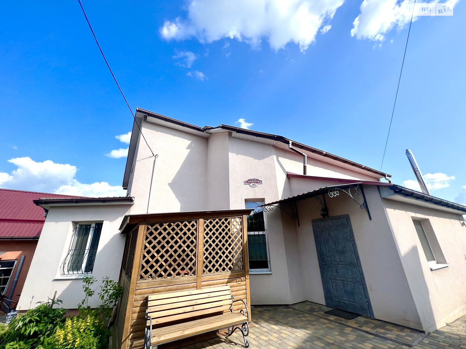 двоповерховий будинок з верандою, 144 кв. м, кирпич. Продаж в Вінниці, район Старе місто фото 1 двоповерховий будинок з верандою, 144 кв. м, кирпич. Продаж в Вінниці, район Старе місто фото 1
