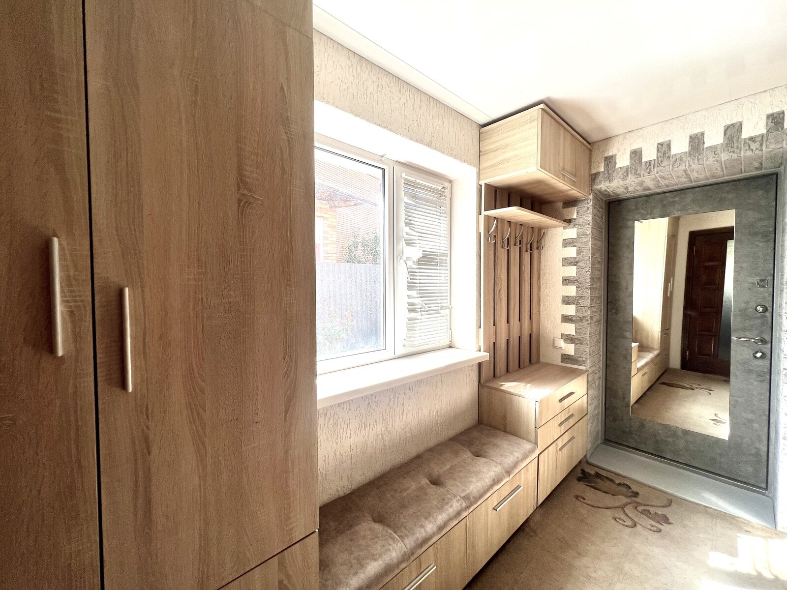 двоповерховий будинок з верандою, 144 кв. м, кирпич. Продаж в Вінниці, район Старе місто фото 1 двоповерховий будинок з верандою, 144 кв. м, кирпич. Продаж в Вінниці, район Старе місто фото 1