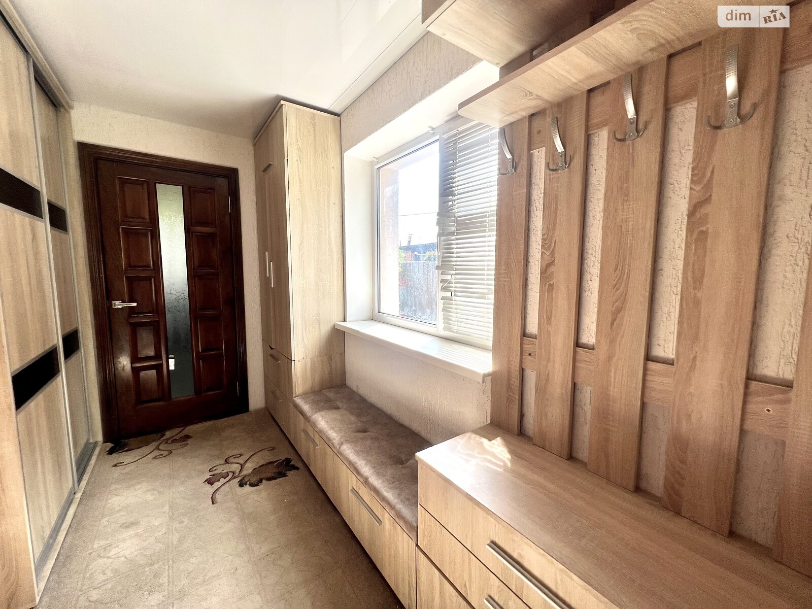 двоповерховий будинок з верандою, 144 кв. м, кирпич. Продаж в Вінниці, район Старе місто фото 1 двоповерховий будинок з верандою, 144 кв. м, кирпич. Продаж в Вінниці, район Старе місто фото 1