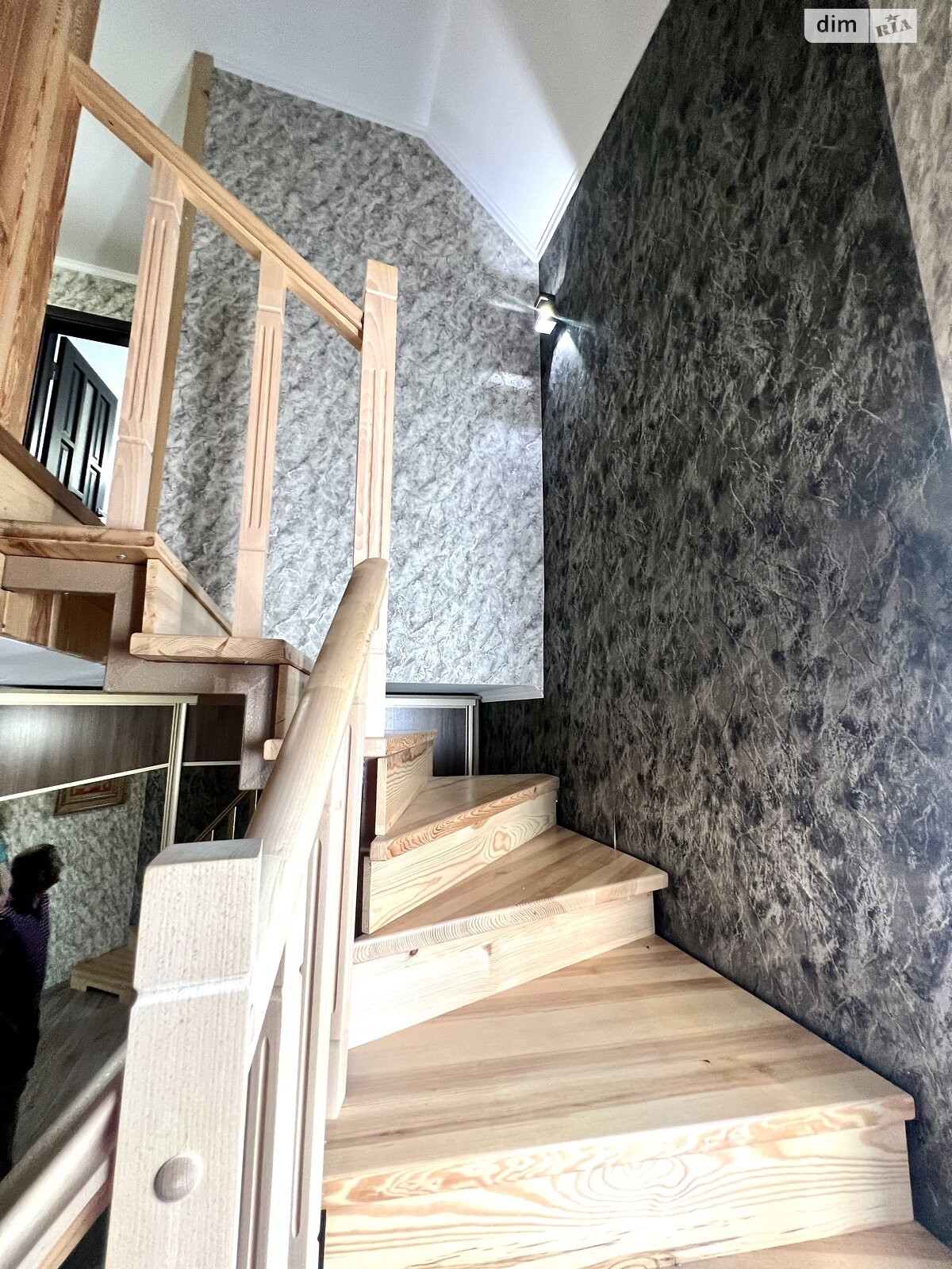 двоповерховий будинок з верандою, 144 кв. м, кирпич. Продаж в Вінниці, район Старе місто фото 1 двоповерховий будинок з верандою, 144 кв. м, кирпич. Продаж в Вінниці, район Старе місто фото 1