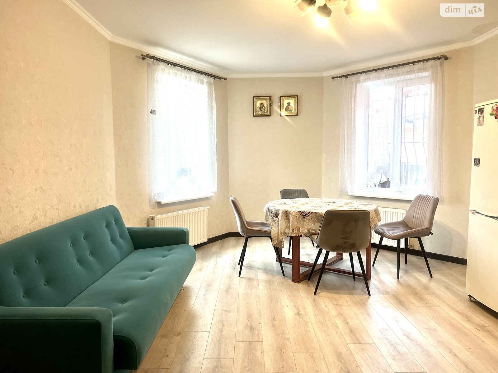 двоповерховий будинок з верандою, 144 кв. м, кирпич. Продаж в Вінниці, район Старе місто фото 1 двоповерховий будинок з верандою, 144 кв. м, кирпич. Продаж в Вінниці, район Старе місто фото 1