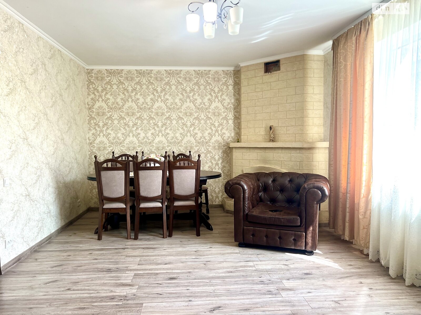 двоповерховий будинок з верандою, 144 кв. м, кирпич. Продаж в Вінниці, район Старе місто фото 1 двоповерховий будинок з верандою, 144 кв. м, кирпич. Продаж в Вінниці, район Старе місто фото 1