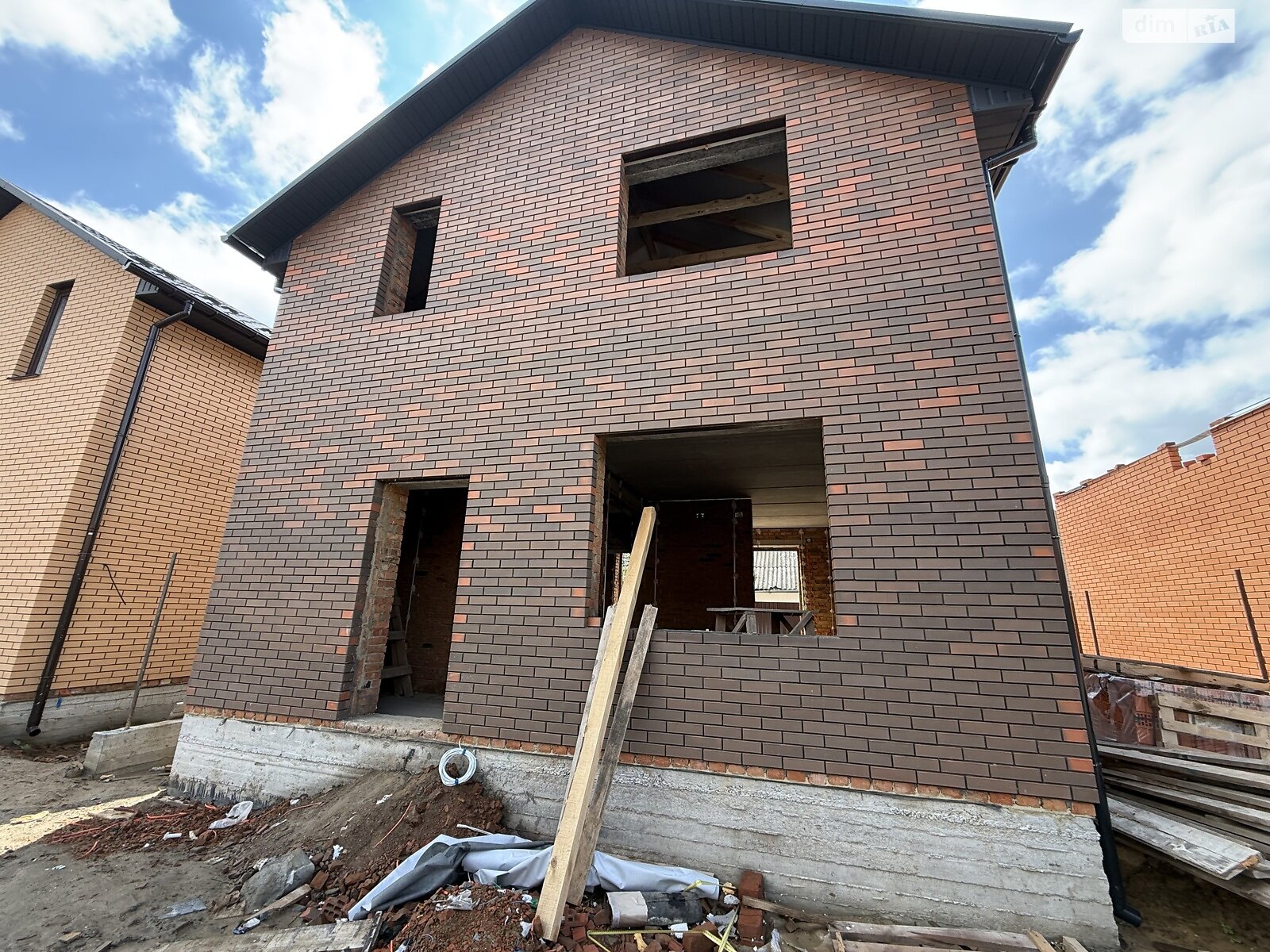 двухэтажный дом, 90 кв. м, кирпич. Продажа в Виннице район Старый город фото 1 двухэтажный дом, 90 кв. м, кирпич. Продажа в Виннице район Старый город фото 1