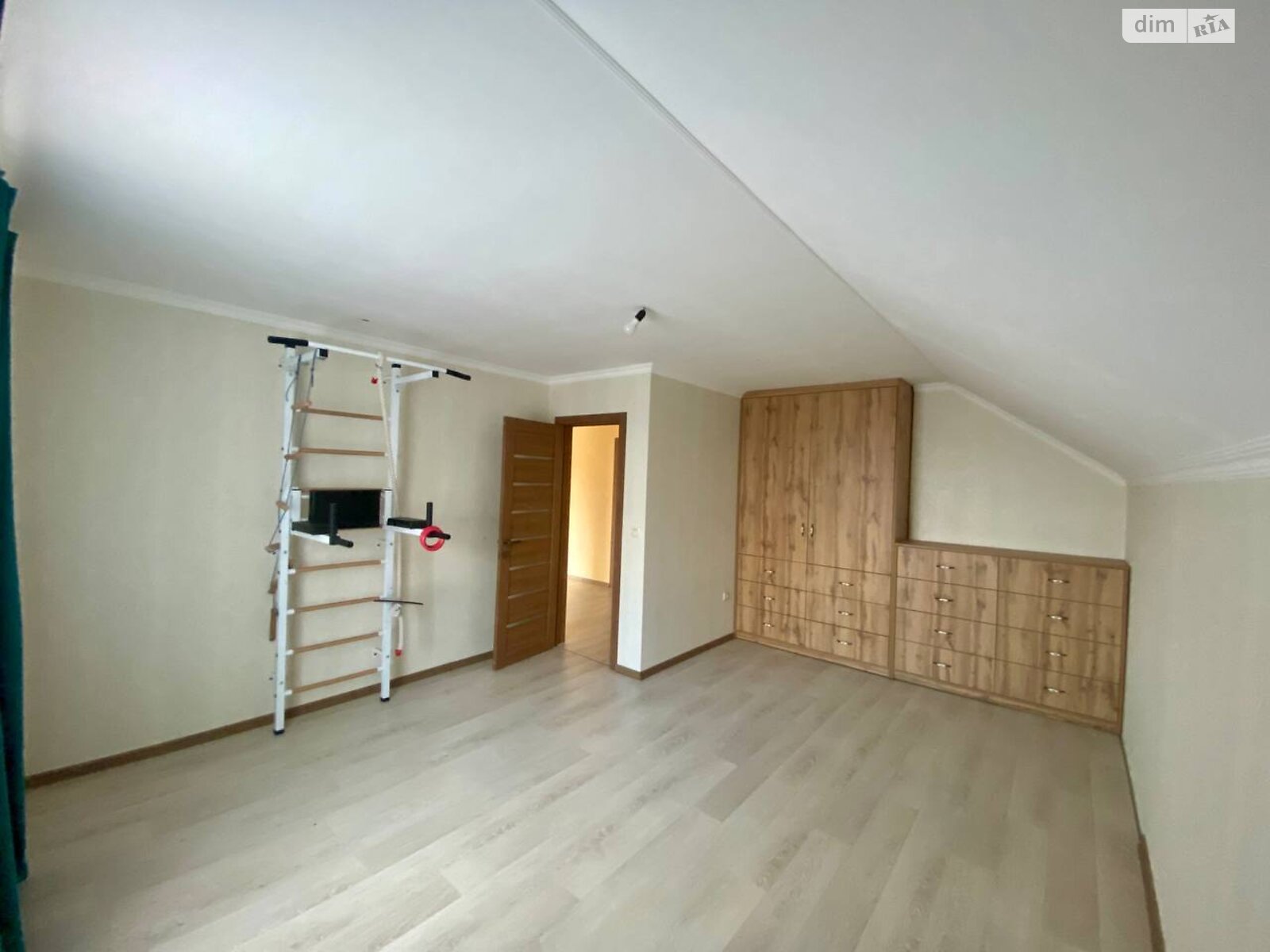 двоповерховий будинок з гаражем, 135 кв. м, цегла. Продаж в Вінниці, район Старе місто фото 1 двоповерховий будинок з гаражем, 135 кв. м, цегла. Продаж в Вінниці, район Старе місто фото 1