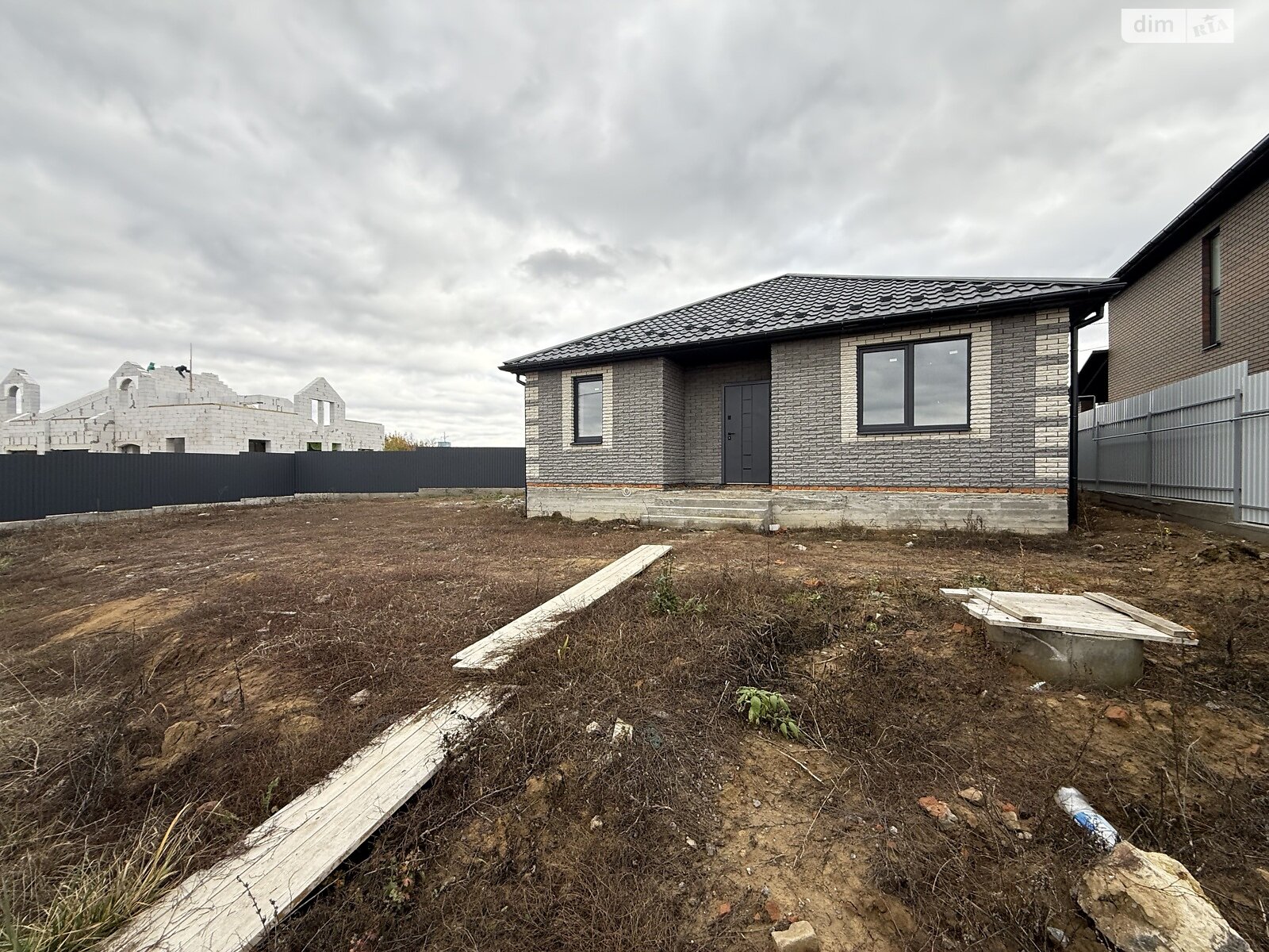 одноэтажный дом, 100 кв. м, кирпич. Продажа в Виннице район Старый город фото 1 одноэтажный дом, 100 кв. м, кирпич. Продажа в Виннице район Старый город фото 1