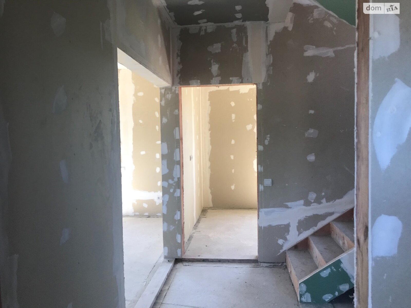 двухэтажный дом с балконом, 120 кв. м, СИП. Продажа в Виннице район Старый город фото 1 двухэтажный дом с балконом, 120 кв. м, СИП. Продажа в Виннице район Старый город фото 1