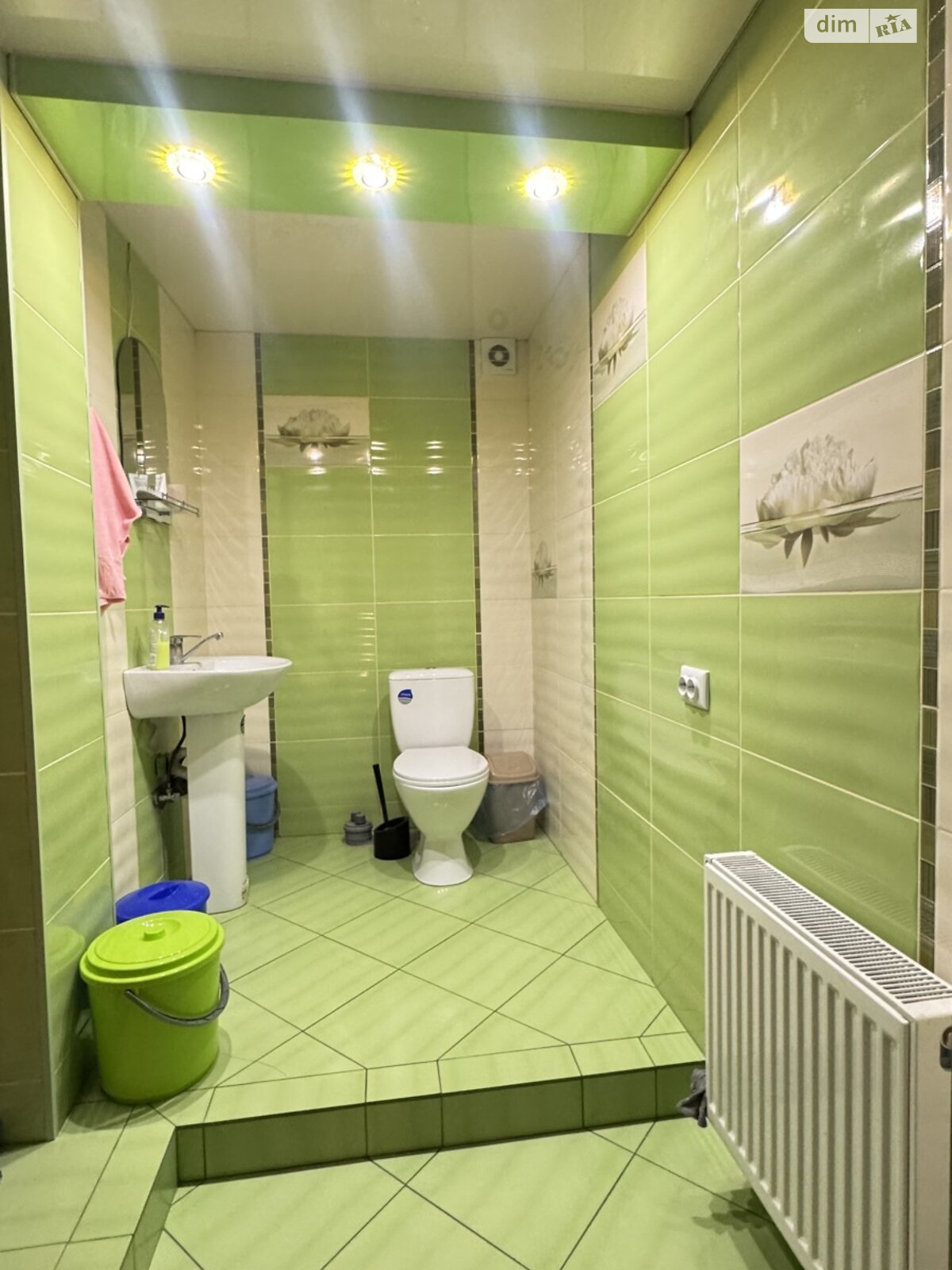 двухэтажный дом с балконом, 225 кв. м, кирпич. Продажа в Виннице район Старый город фото 1 двухэтажный дом с балконом, 225 кв. м, кирпич. Продажа в Виннице район Старый город фото 1