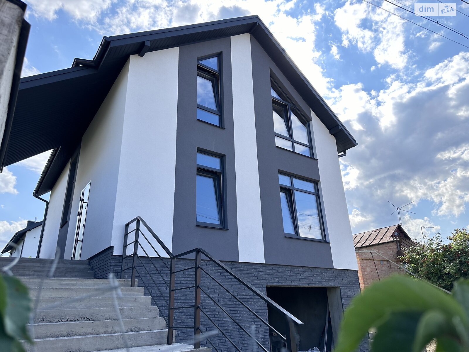 двоповерховий будинок, 170 кв. м, цегла. Продаж в Вінниці, район Старе місто фото 1 двоповерховий будинок, 170 кв. м, цегла. Продаж в Вінниці, район Старе місто фото 1