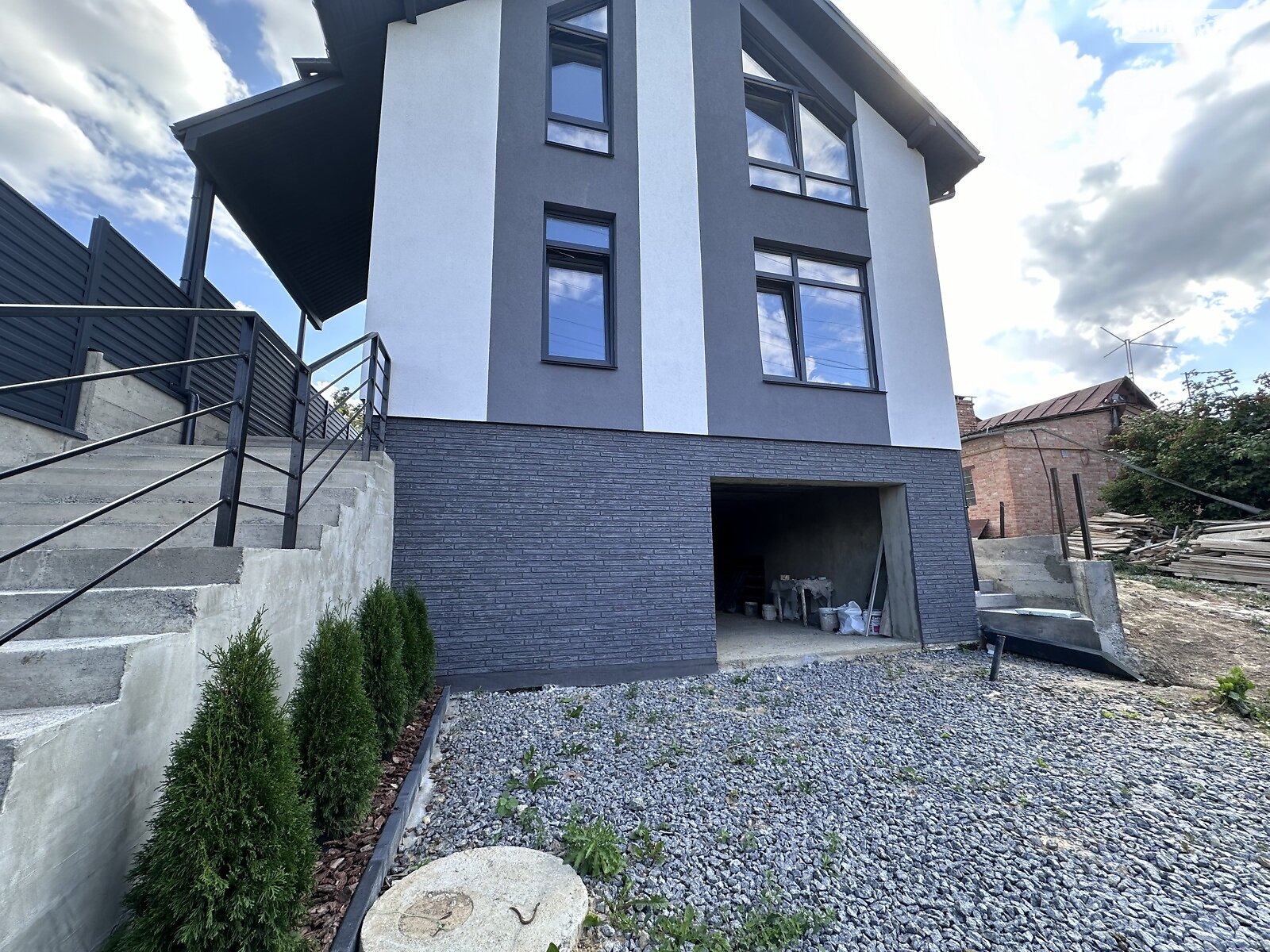 двоповерховий будинок, 170 кв. м, цегла. Продаж в Вінниці, район Старе місто фото 1 двоповерховий будинок, 170 кв. м, цегла. Продаж в Вінниці, район Старе місто фото 1