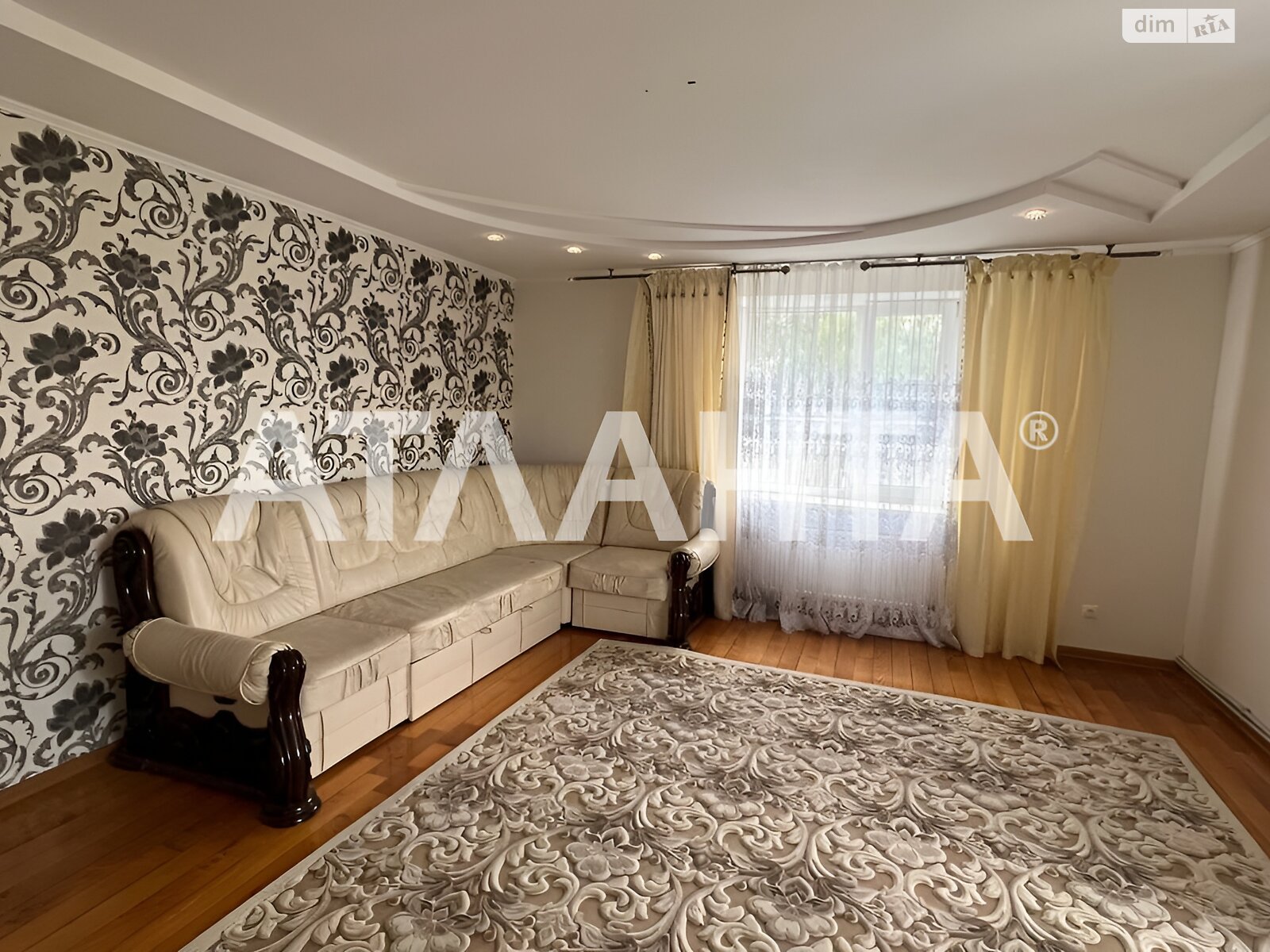 триповерховий будинок, 258.7 кв. м, кирпич. Продаж в Вінниці, район Старе місто фото 1 триповерховий будинок, 258.7 кв. м, кирпич. Продаж в Вінниці, район Старе місто фото 1