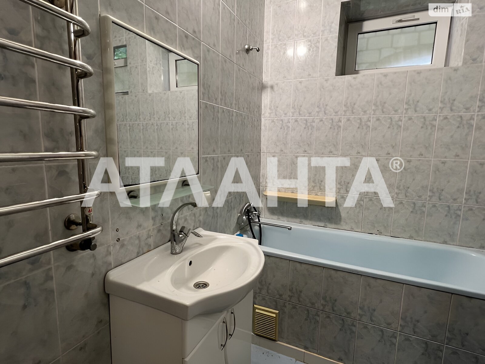 триповерховий будинок, 258.7 кв. м, кирпич. Продаж в Вінниці, район Старе місто фото 1 триповерховий будинок, 258.7 кв. м, кирпич. Продаж в Вінниці, район Старе місто фото 1