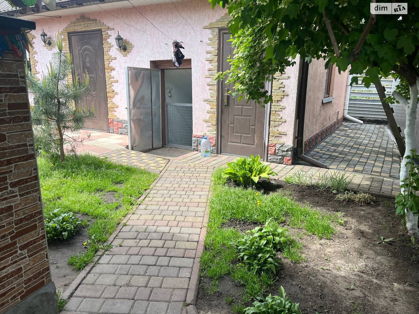 одноэтажный дом с гаражом, 95 кв. м, кирпич. Продажа в Виннице район Старый город фото 1 одноэтажный дом с гаражом, 95 кв. м, кирпич. Продажа в Виннице район Старый город фото 1