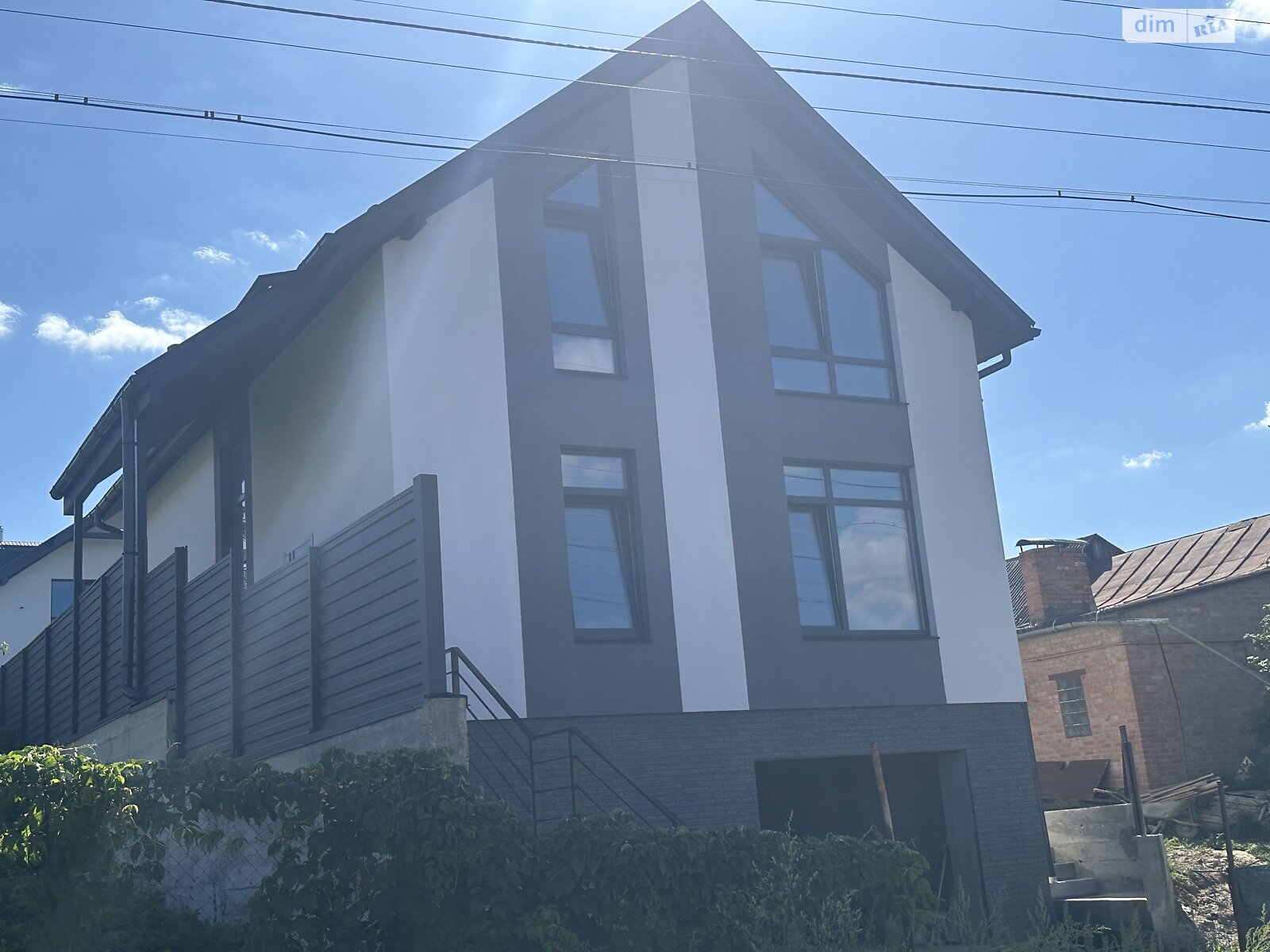 двоповерховий будинок з гаражем, 176 кв. м, цегла. Продаж в Вінниці, район Старе місто фото 1 двоповерховий будинок з гаражем, 176 кв. м, цегла. Продаж в Вінниці, район Старе місто фото 1