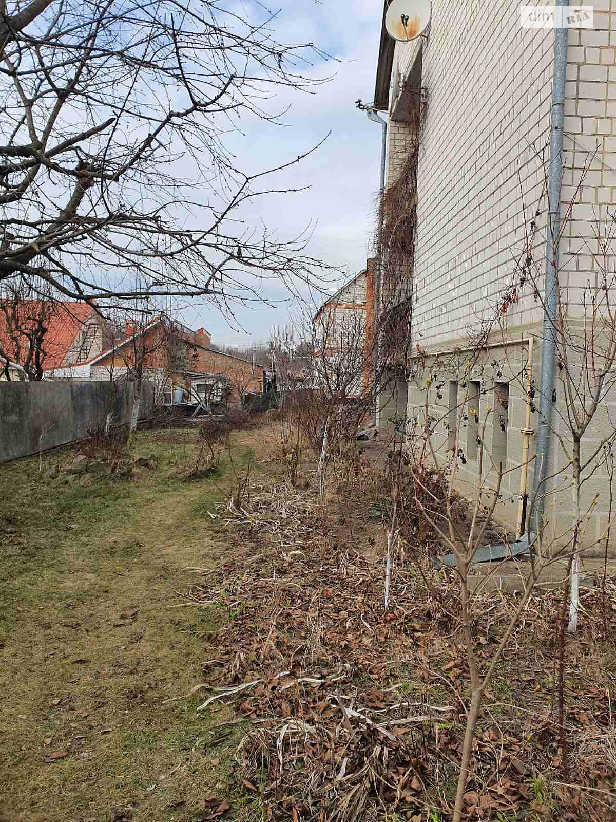 двухэтажный дом с гаражом, 242 кв. м, кирпич. Продажа в Виннице район Старый город фото 1 двухэтажный дом с гаражом, 242 кв. м, кирпич. Продажа в Виннице район Старый город фото 1