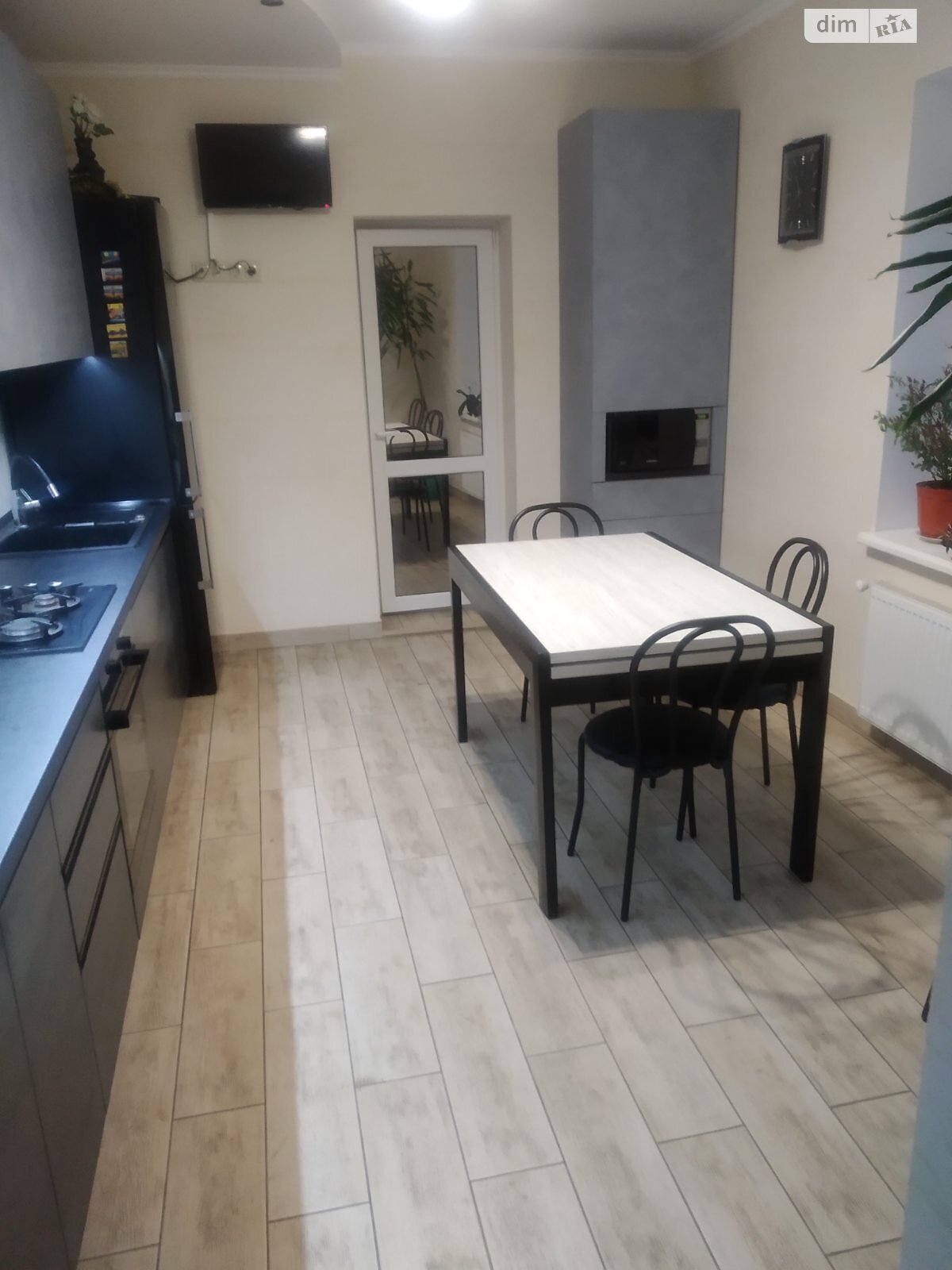 двухэтажный дом, 270 кв. м, кирпич. Продажа в Виннице район Старый город фото 1 двухэтажный дом, 270 кв. м, кирпич. Продажа в Виннице район Старый город фото 1
