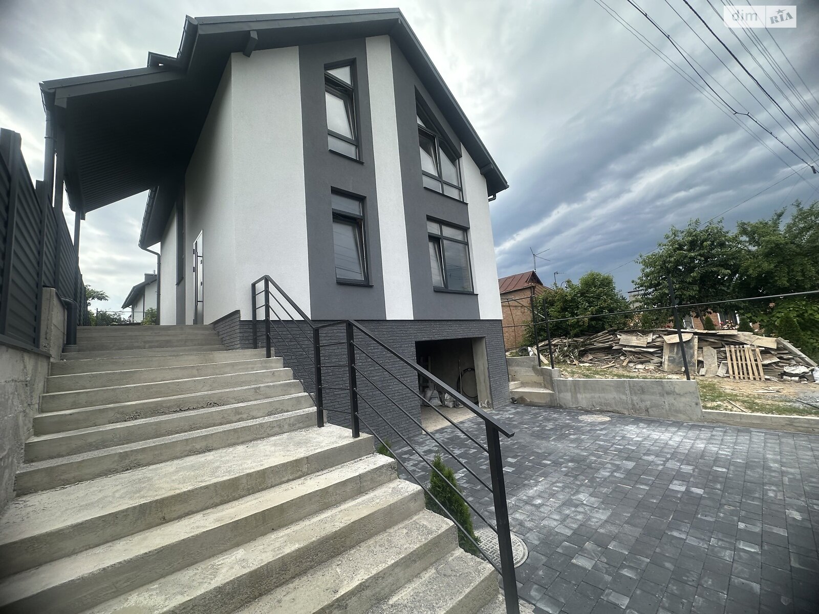 двоповерховий будинок з гаражем, 176 кв. м, цегла. Продаж в Вінниці, район Старе місто фото 1 двоповерховий будинок з гаражем, 176 кв. м, цегла. Продаж в Вінниці, район Старе місто фото 1
