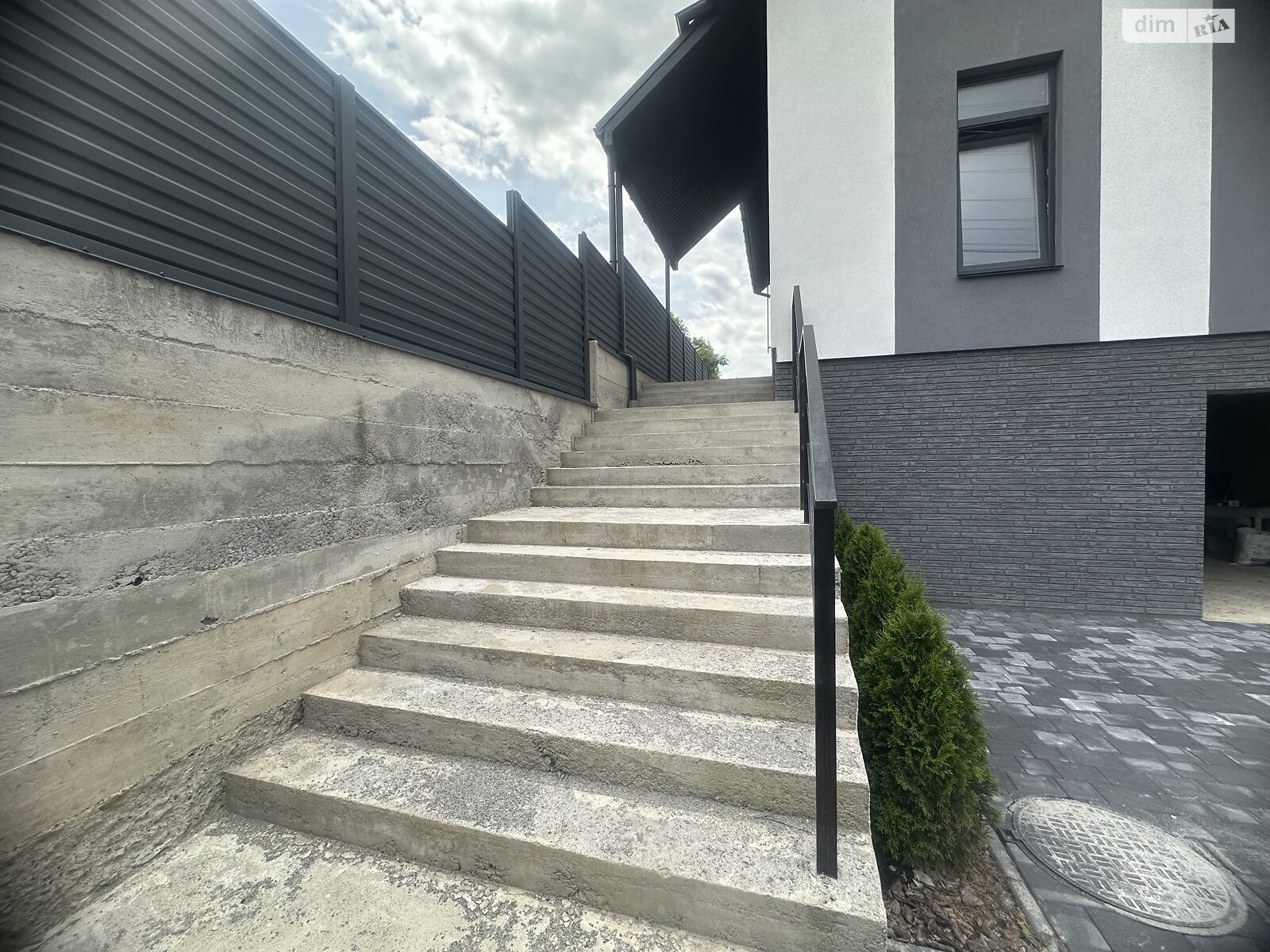 двоповерховий будинок з гаражем, 176 кв. м, цегла. Продаж в Вінниці, район Старе місто фото 1 двоповерховий будинок з гаражем, 176 кв. м, цегла. Продаж в Вінниці, район Старе місто фото 1