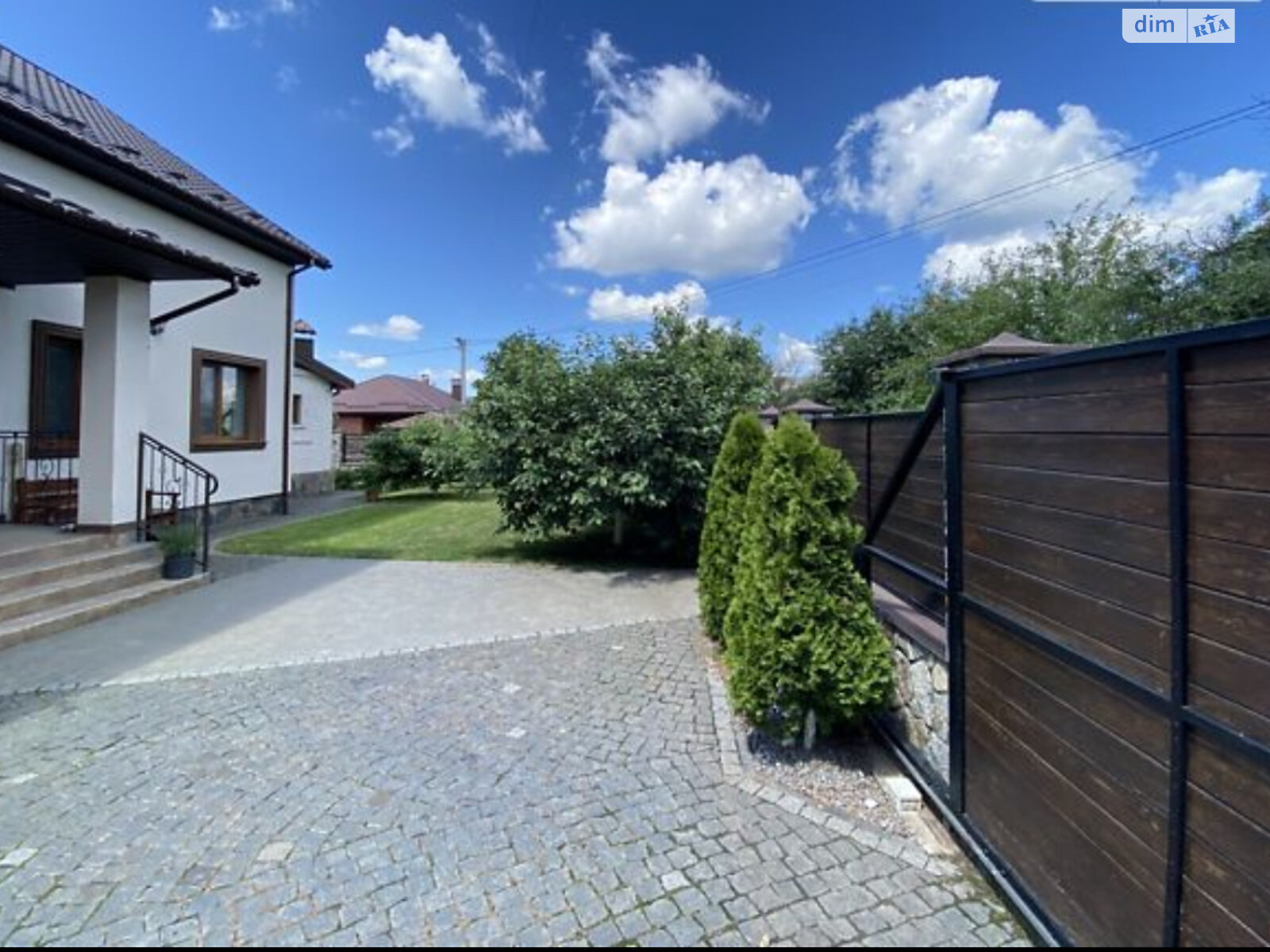 двоповерховий будинок з гаражем, 236 кв. м, цегла. Продаж в Вінниці, район Старе місто фото 1 двоповерховий будинок з гаражем, 236 кв. м, цегла. Продаж в Вінниці, район Старе місто фото 1