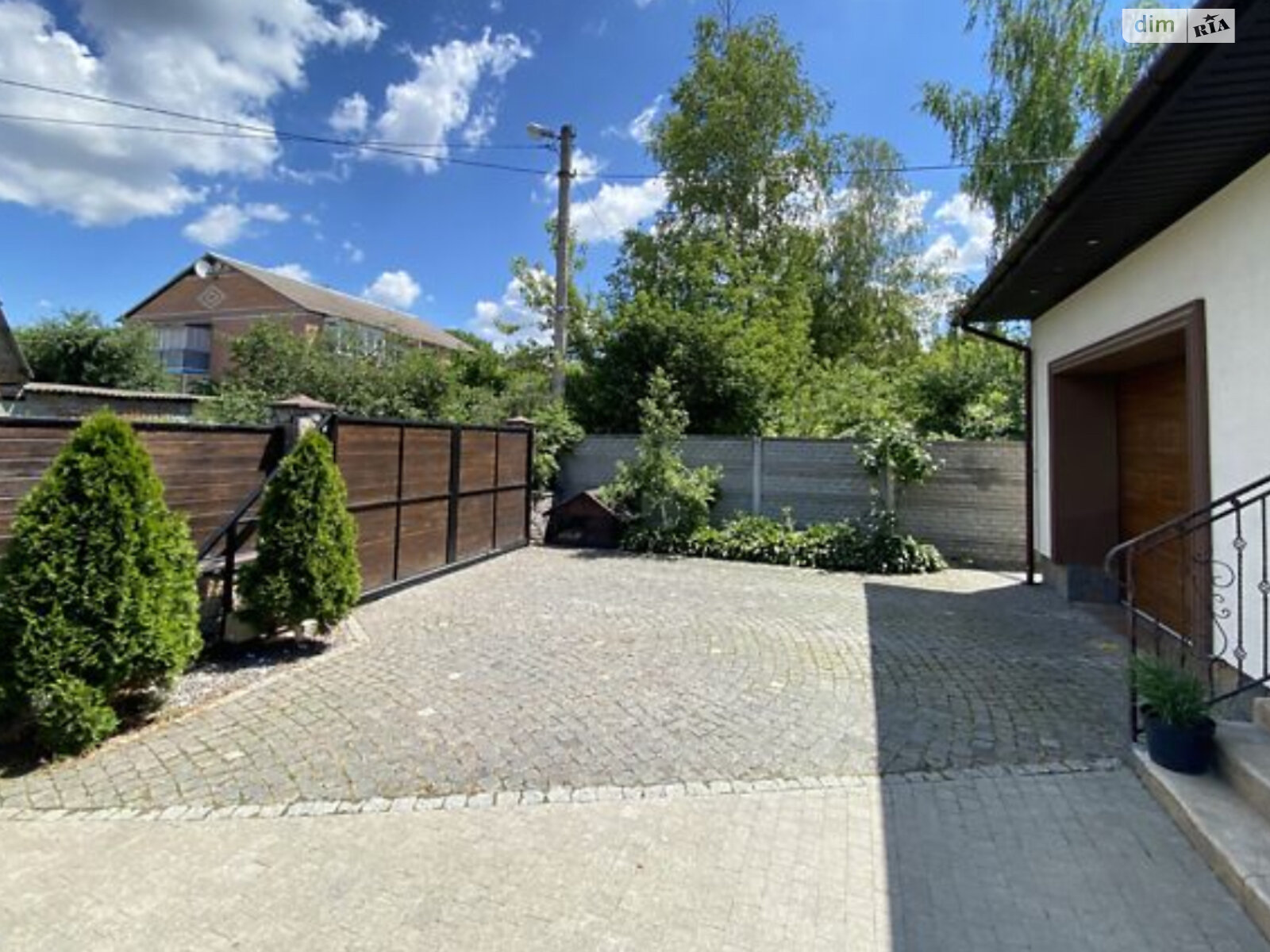 двоповерховий будинок з гаражем, 236 кв. м, цегла. Продаж в Вінниці, район Старе місто фото 1 двоповерховий будинок з гаражем, 236 кв. м, цегла. Продаж в Вінниці, район Старе місто фото 1