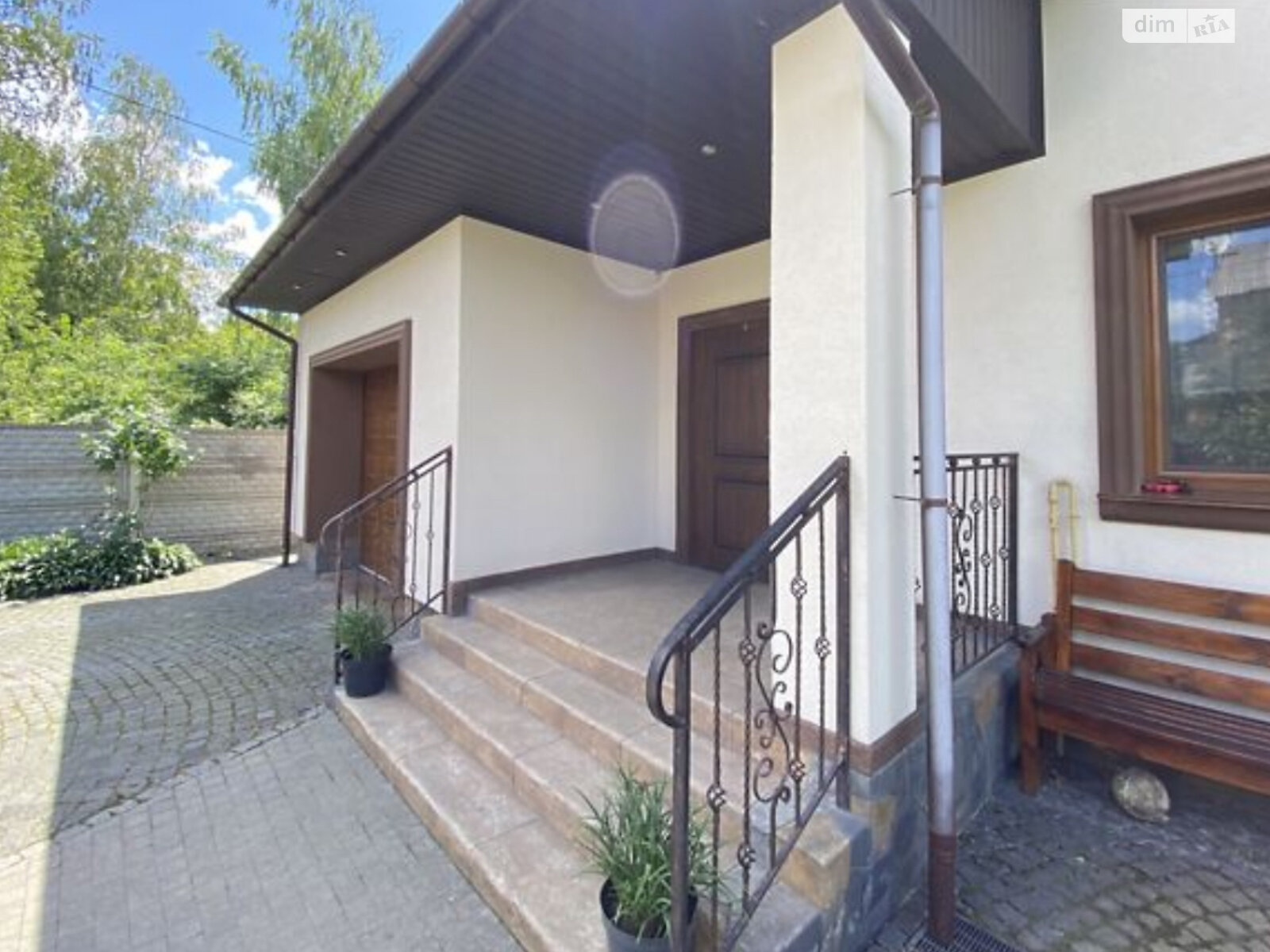 двоповерховий будинок з гаражем, 236 кв. м, цегла. Продаж в Вінниці, район Старе місто фото 1 двоповерховий будинок з гаражем, 236 кв. м, цегла. Продаж в Вінниці, район Старе місто фото 1