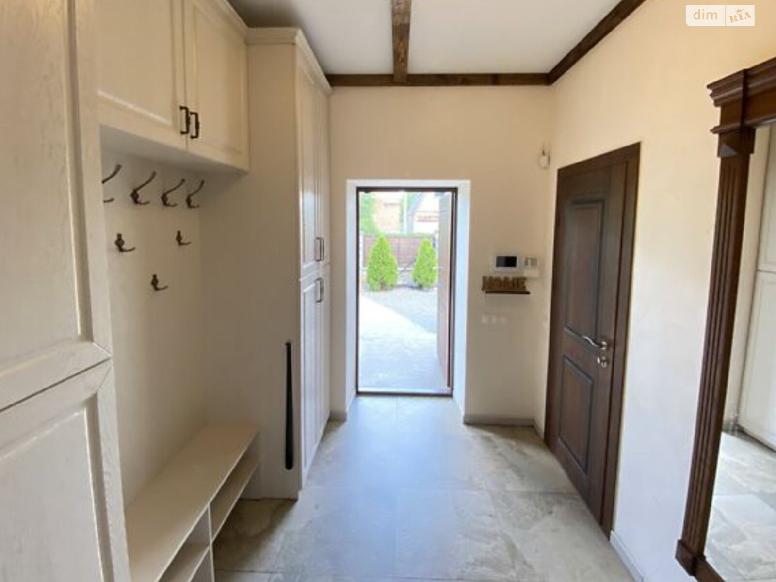 двоповерховий будинок з гаражем, 236 кв. м, цегла. Продаж в Вінниці, район Старе місто фото 1 двоповерховий будинок з гаражем, 236 кв. м, цегла. Продаж в Вінниці, район Старе місто фото 1