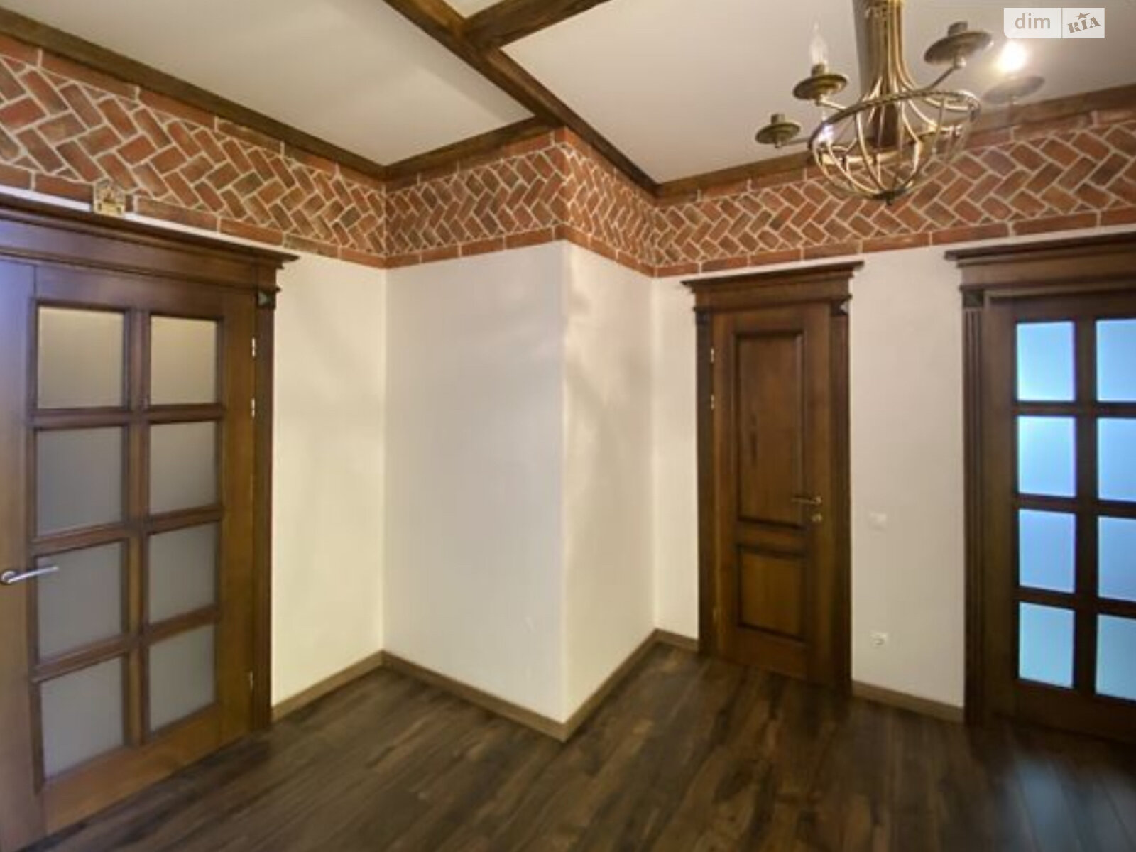 двоповерховий будинок з гаражем, 236 кв. м, цегла. Продаж в Вінниці, район Старе місто фото 1 двоповерховий будинок з гаражем, 236 кв. м, цегла. Продаж в Вінниці, район Старе місто фото 1