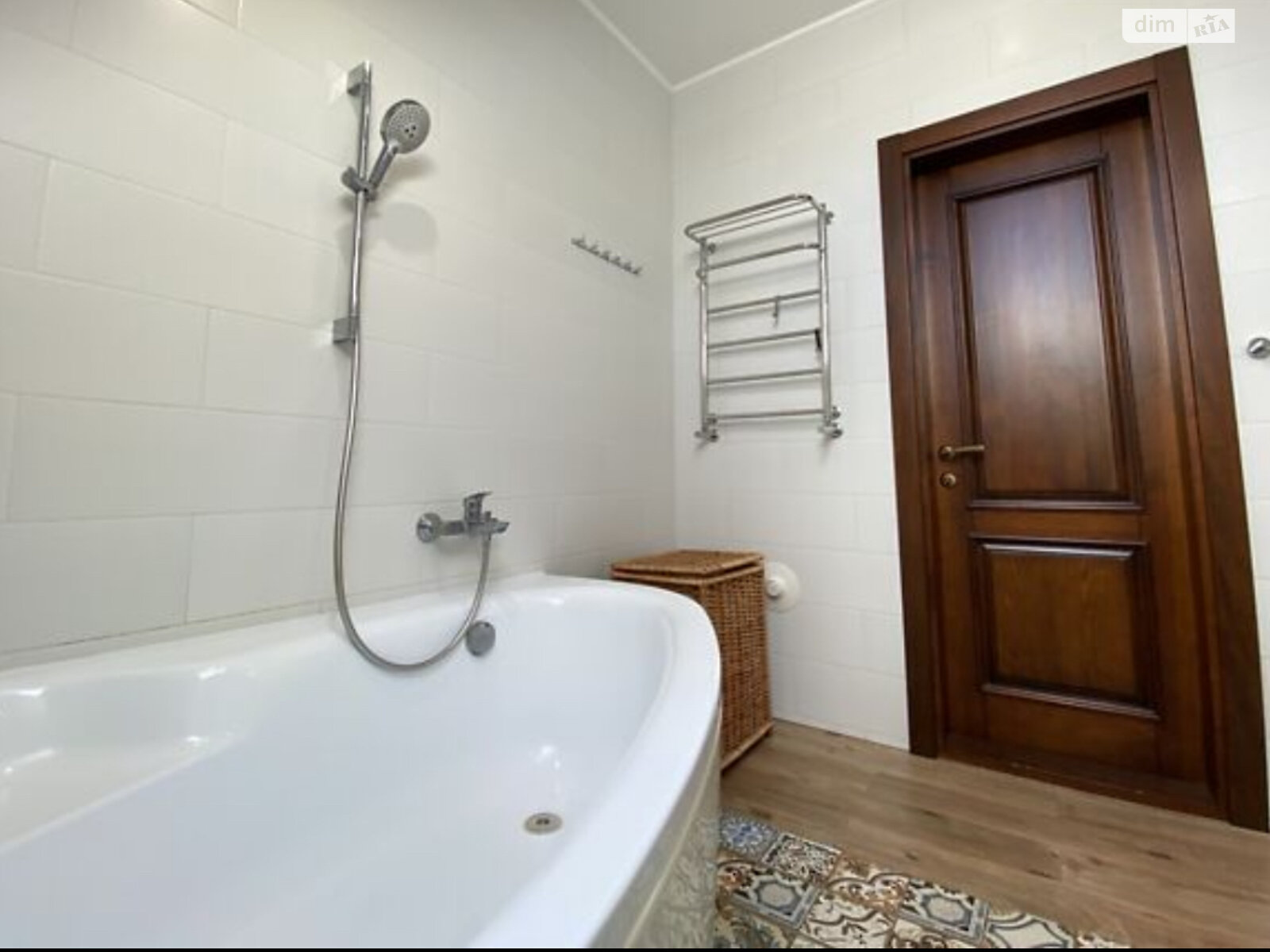 двоповерховий будинок з гаражем, 236 кв. м, цегла. Продаж в Вінниці, район Старе місто фото 1 двоповерховий будинок з гаражем, 236 кв. м, цегла. Продаж в Вінниці, район Старе місто фото 1