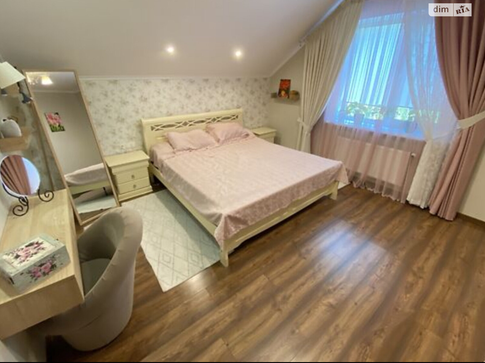 двоповерховий будинок з гаражем, 236 кв. м, цегла. Продаж в Вінниці, район Старе місто фото 1 двоповерховий будинок з гаражем, 236 кв. м, цегла. Продаж в Вінниці, район Старе місто фото 1