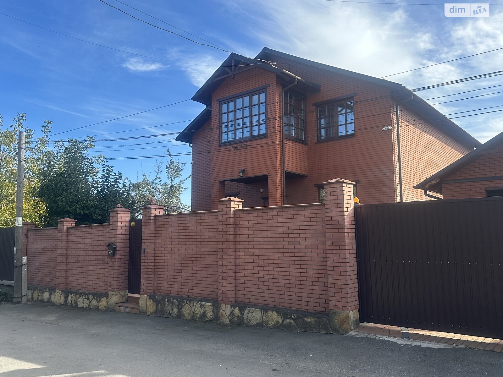 двухэтажный дом беседка, 260 кв. м, кирпич. Продажа в Виннице район Старый город фото 1 двухэтажный дом беседка, 260 кв. м, кирпич. Продажа в Виннице район Старый город фото 1