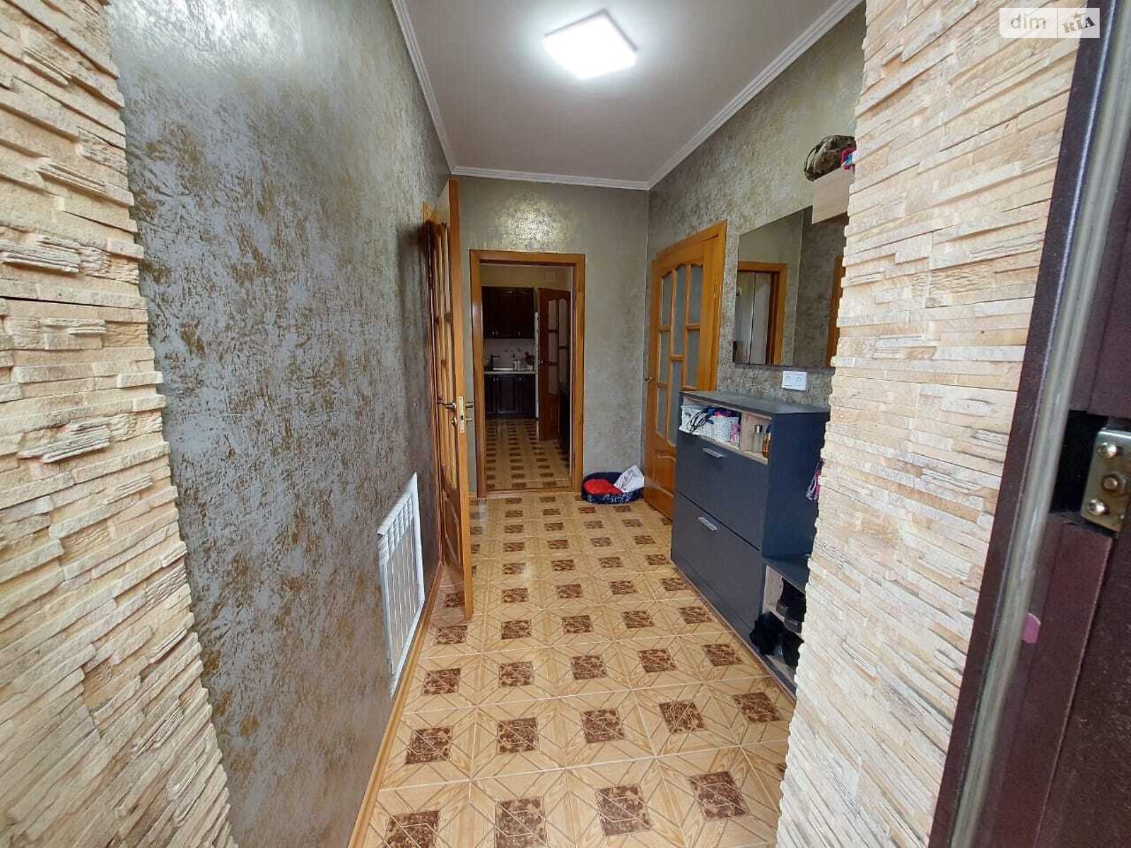 одноэтажный дом, 90 кв. м, кирпич. Продажа в Виннице район Старый город фото 1 одноэтажный дом, 90 кв. м, кирпич. Продажа в Виннице район Старый город фото 1