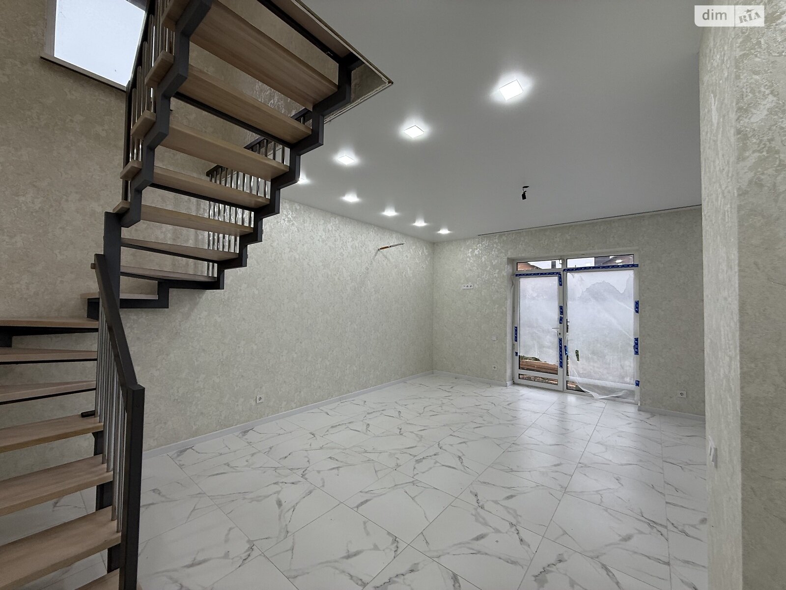 двухэтажный дом с отоплением, 120 кв. м, кирпич. Продажа в Виннице район Старый город фото 1