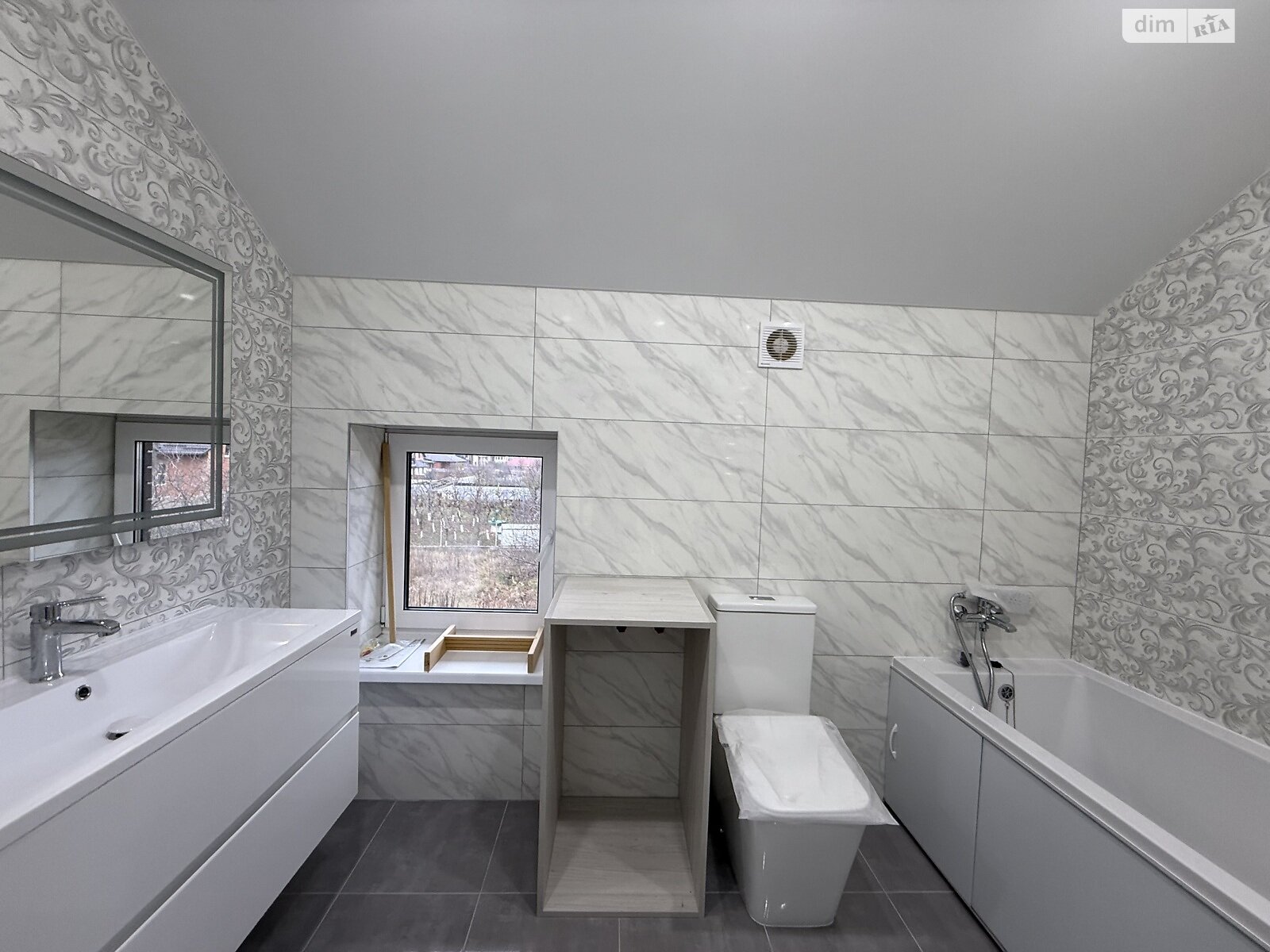 двухэтажный дом с отоплением, 120 кв. м, кирпич. Продажа в Виннице район Старый город фото 1